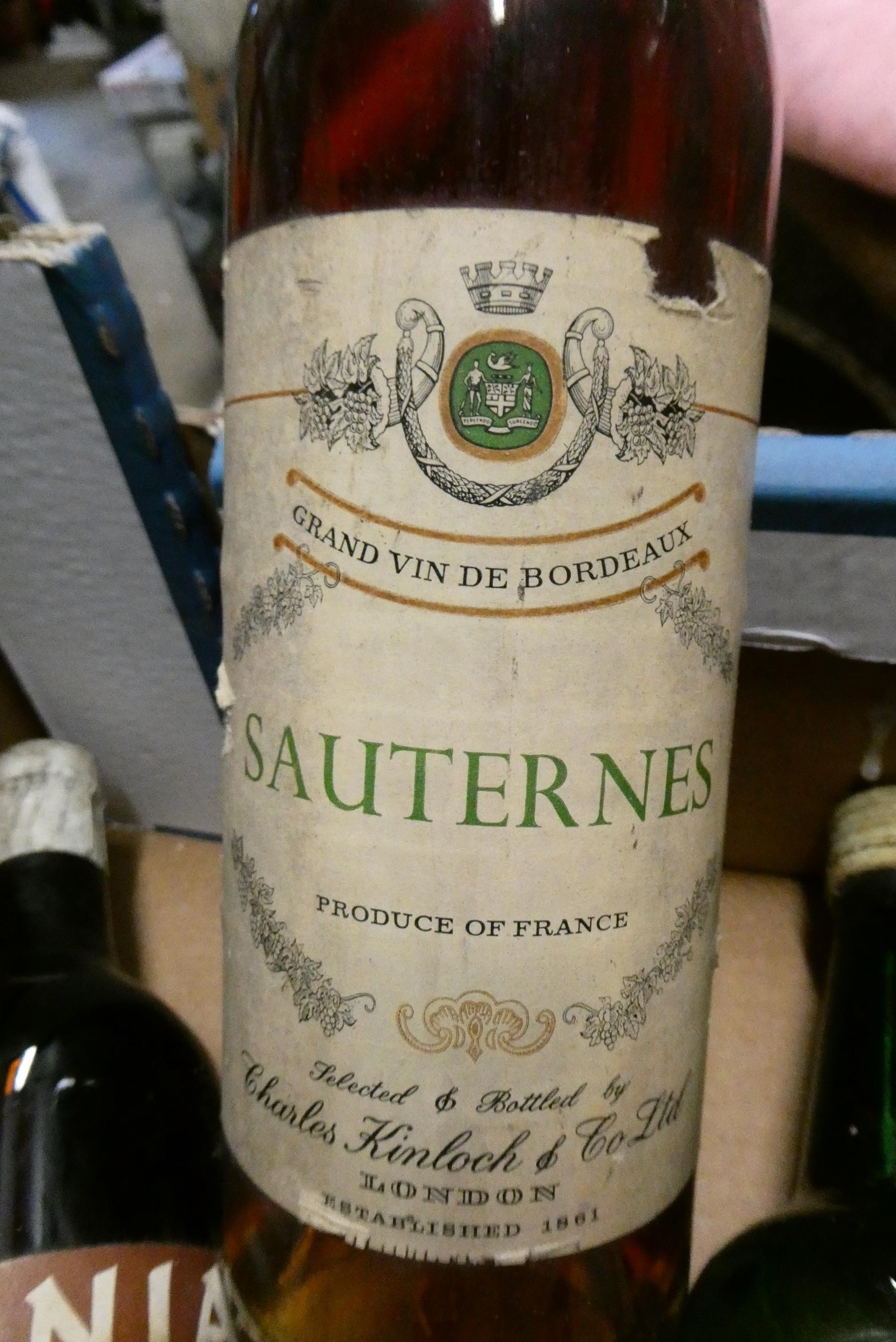 A quantity of mixed wine Image