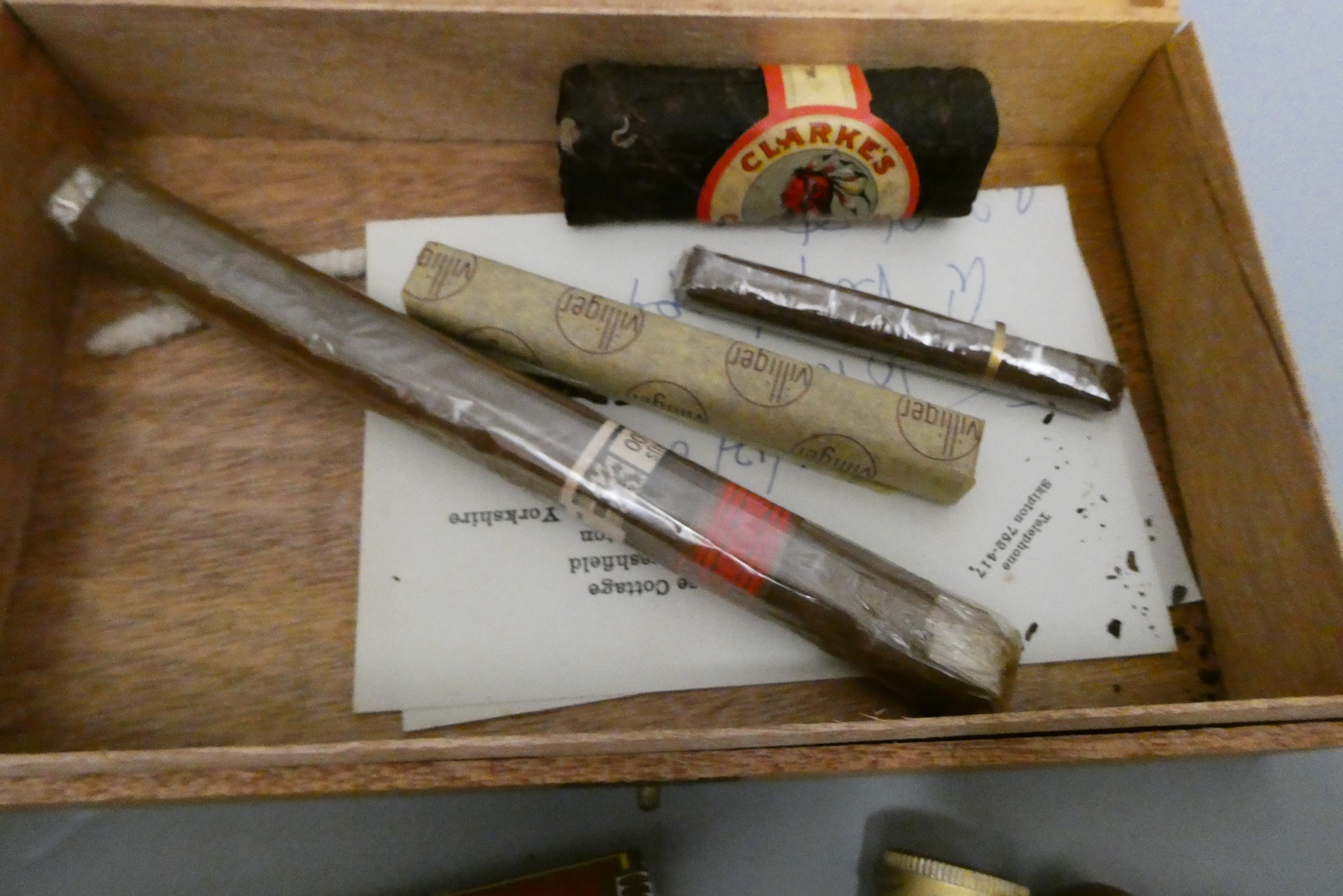 Quantity of mixed cigars, including two 5 cigar boxed King Edward Imperial, 3 tubed Balmoral de Image