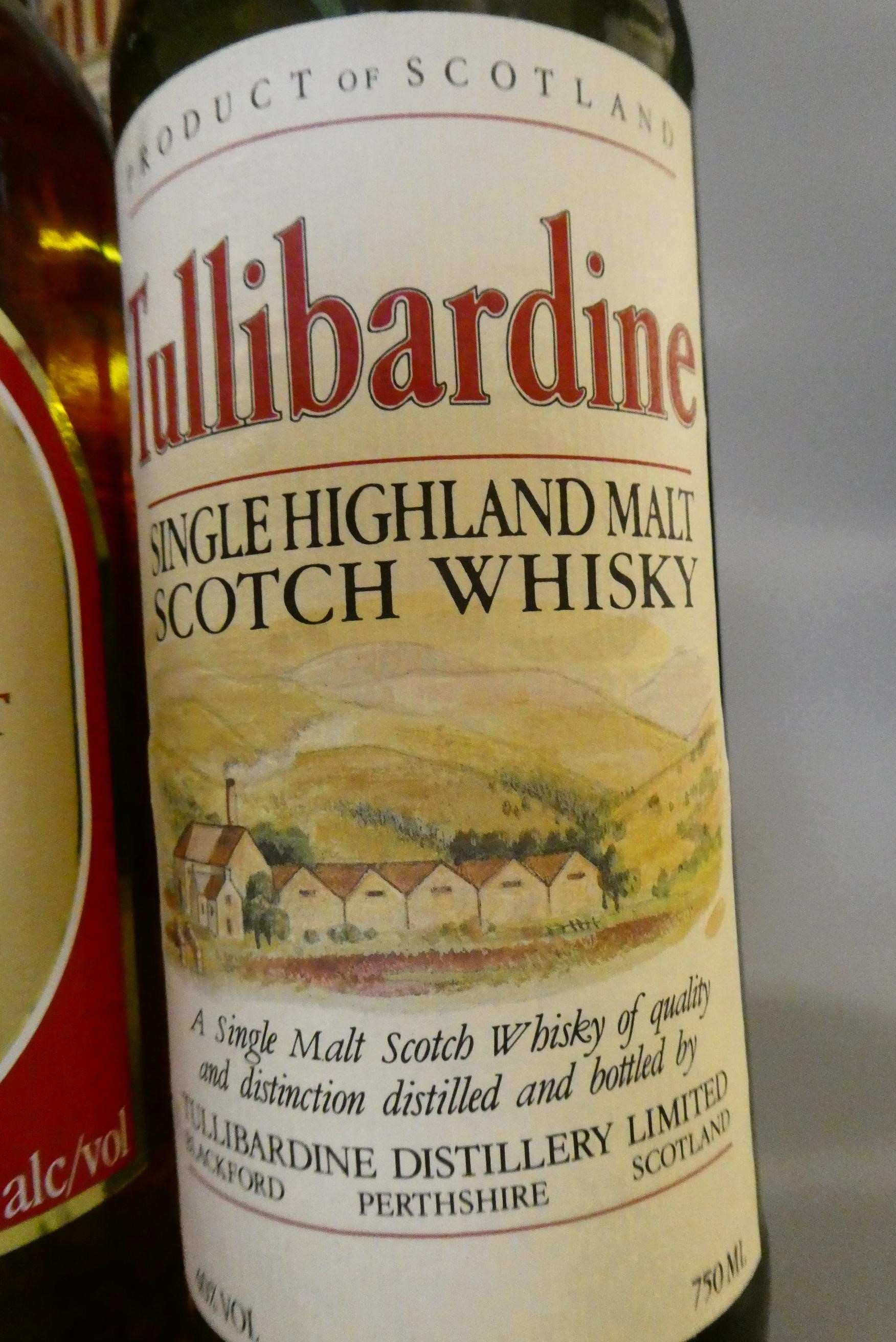 Two bottles 10yr old Single Highland malt whisky, comprising Glenfarclas, 700ml, 40%, and Image