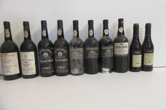 One bottle 1974 Grahams Image