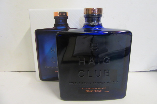 One bottle Haig Club single Grain Scotch Image