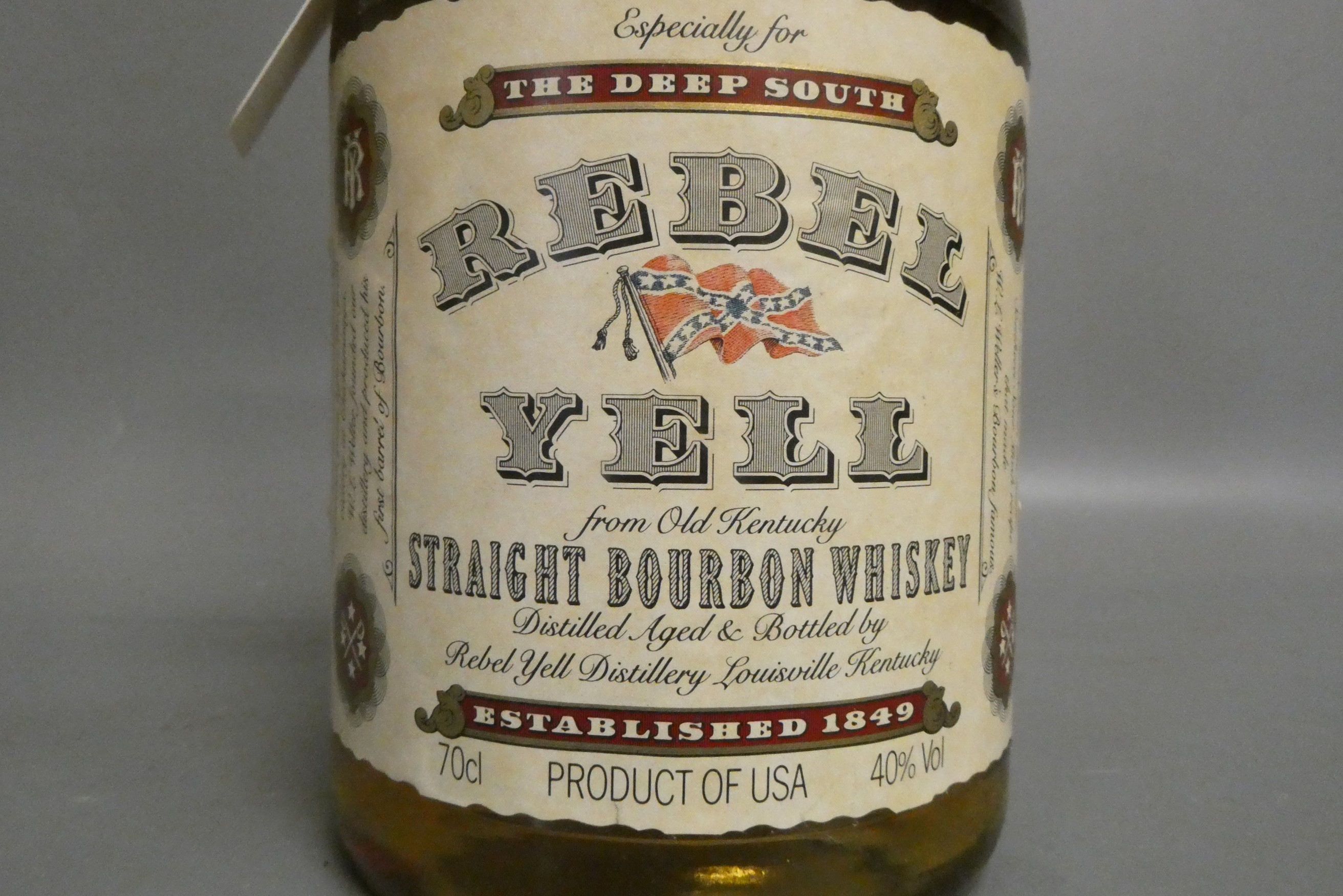 One bottle Rebel Yell, straight bourbon whiskey, 40%, 70cl (Est. plus 24% premium inc. VAT) Image