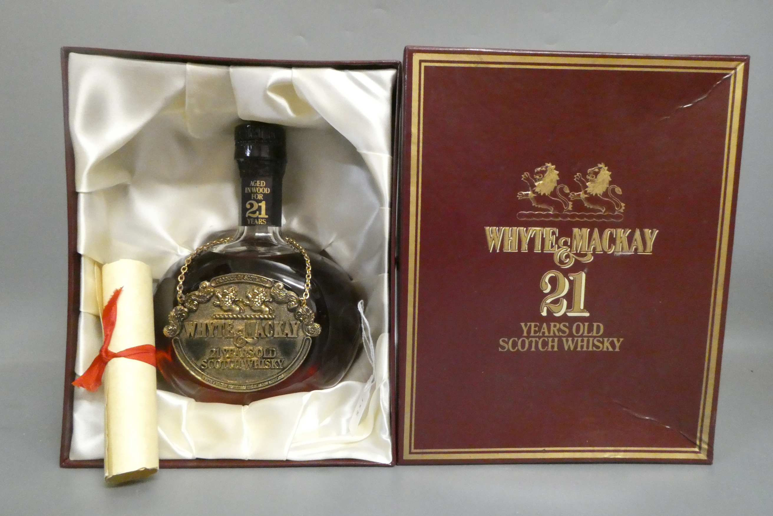 One bottle Whyte & Mackay 21yr old Scotch whisky, 43%, 75cl, boxed (Est. plus 24% premium inc. VAT) Image