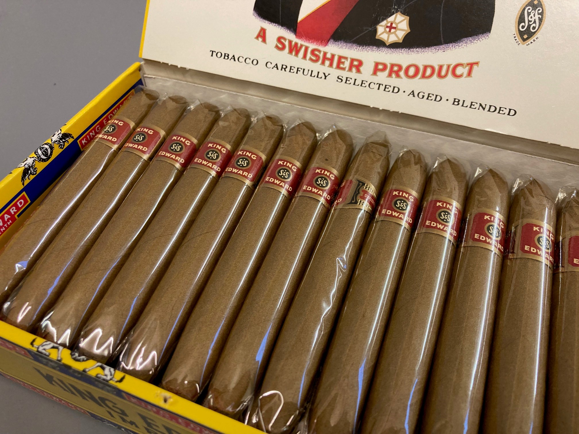 A box of 50 King Edward Imperial Mild Tobaccos cigars Image