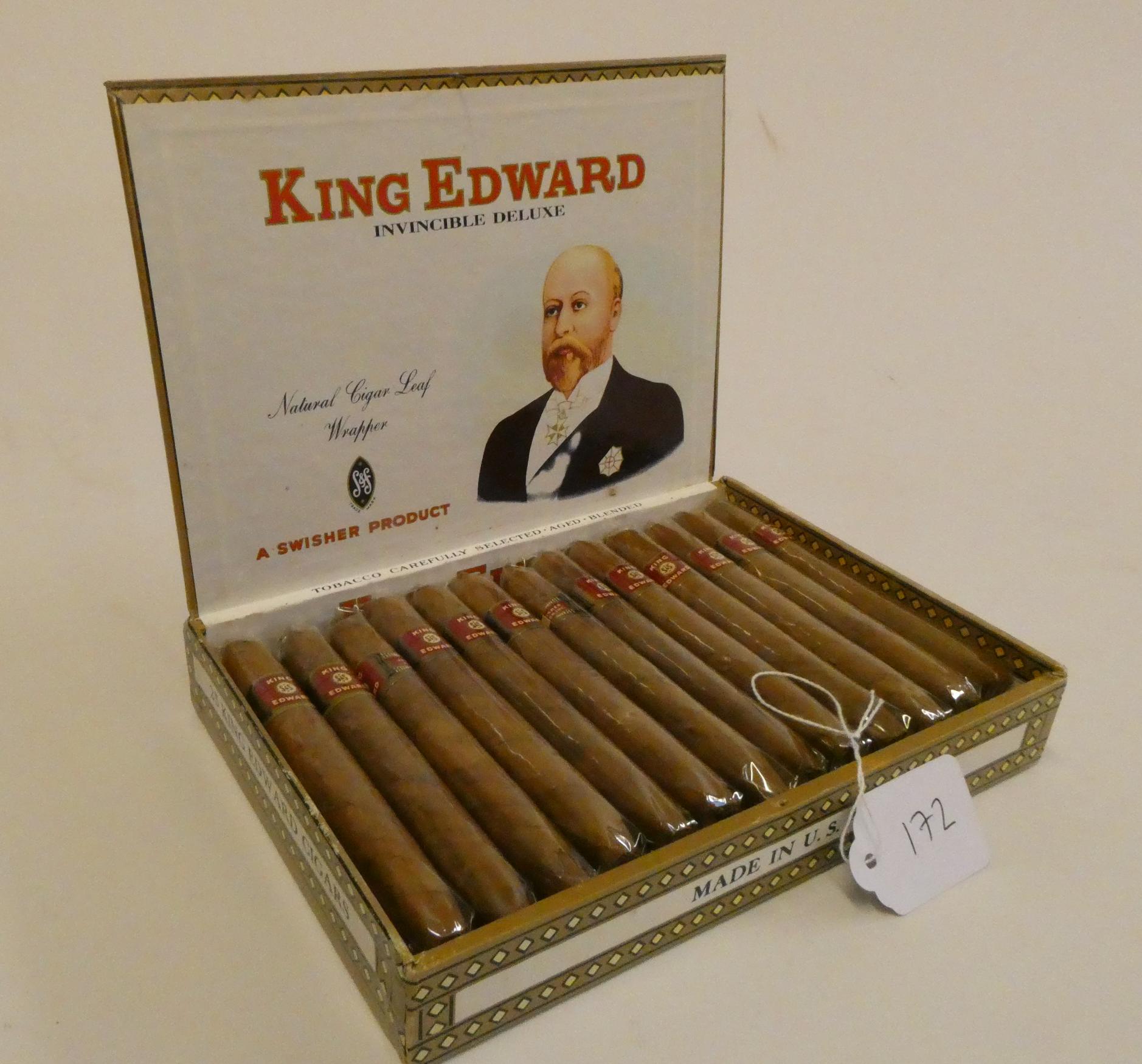 A box of 25 King Edward Invincible Deluxe cigars (Est. plus 24% premium inc. VAT) Image