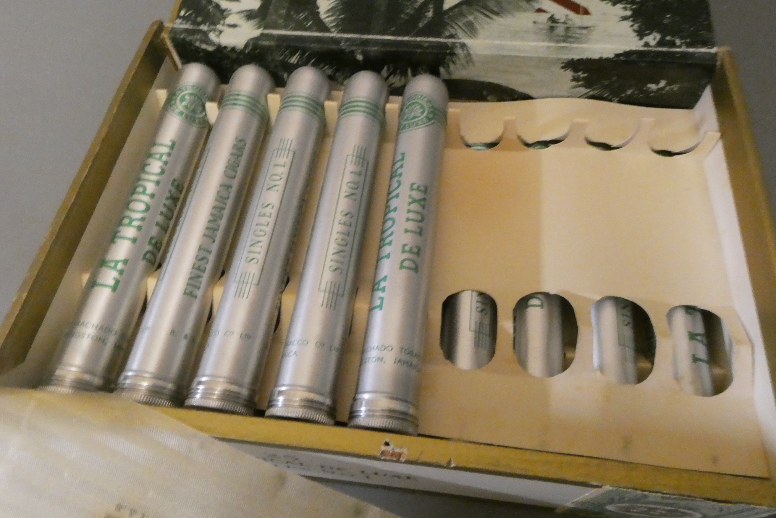 Twenty one La Tropical De Luxe singles No.1 cigars, boxed and in individual tubed (Est. plus 24% Image
