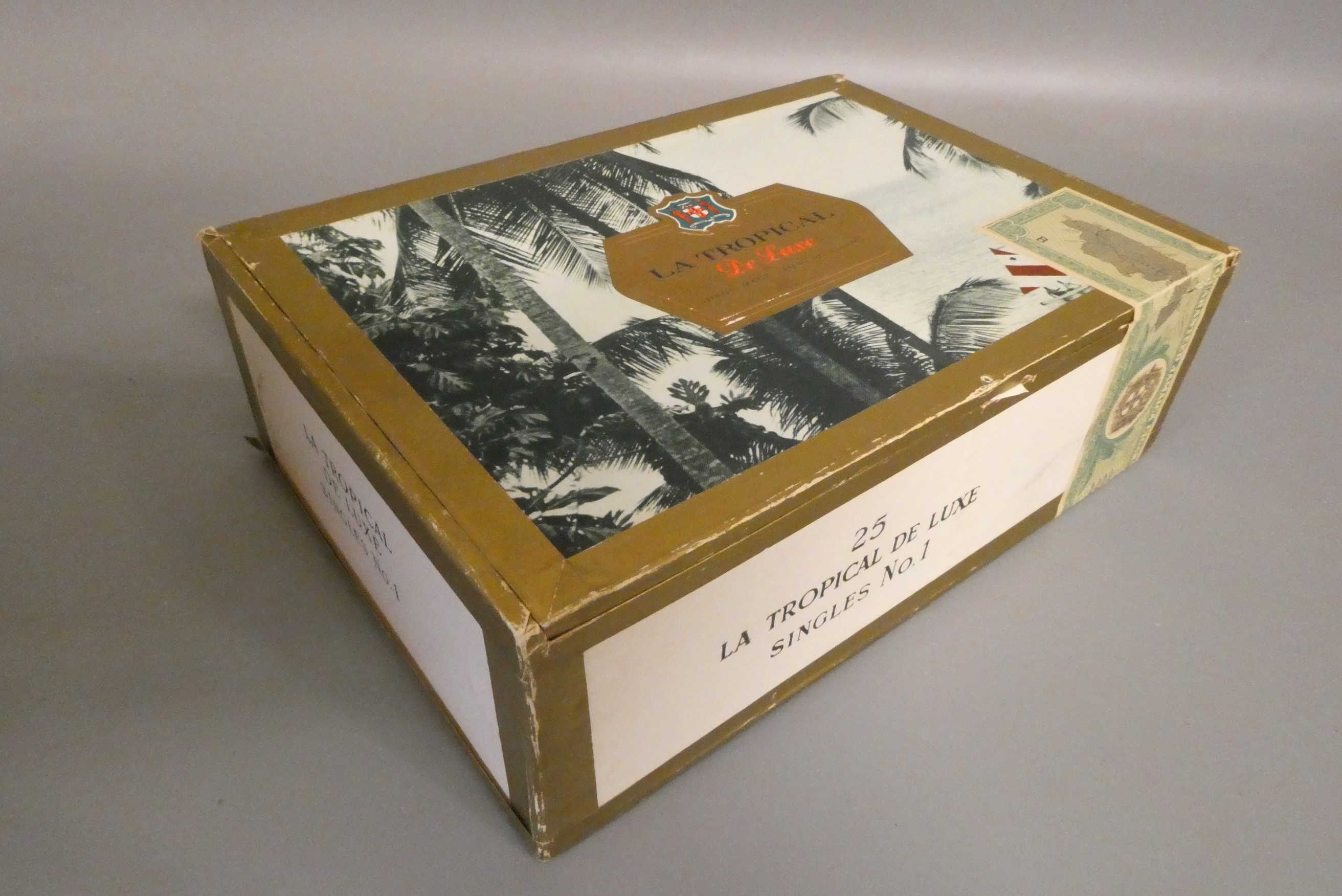 Twenty one La Tropical De Luxe singles No.1 cigars, boxed and in individual tubed (Est. plus 24% Image