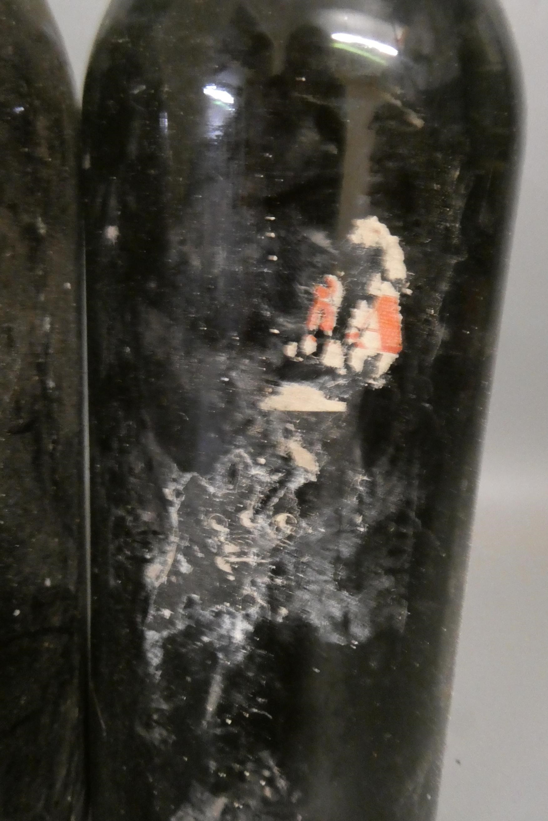 Six bottles of vintage port, comprising five Serafin Cabral 1970 vintage port and an unlabelled Image