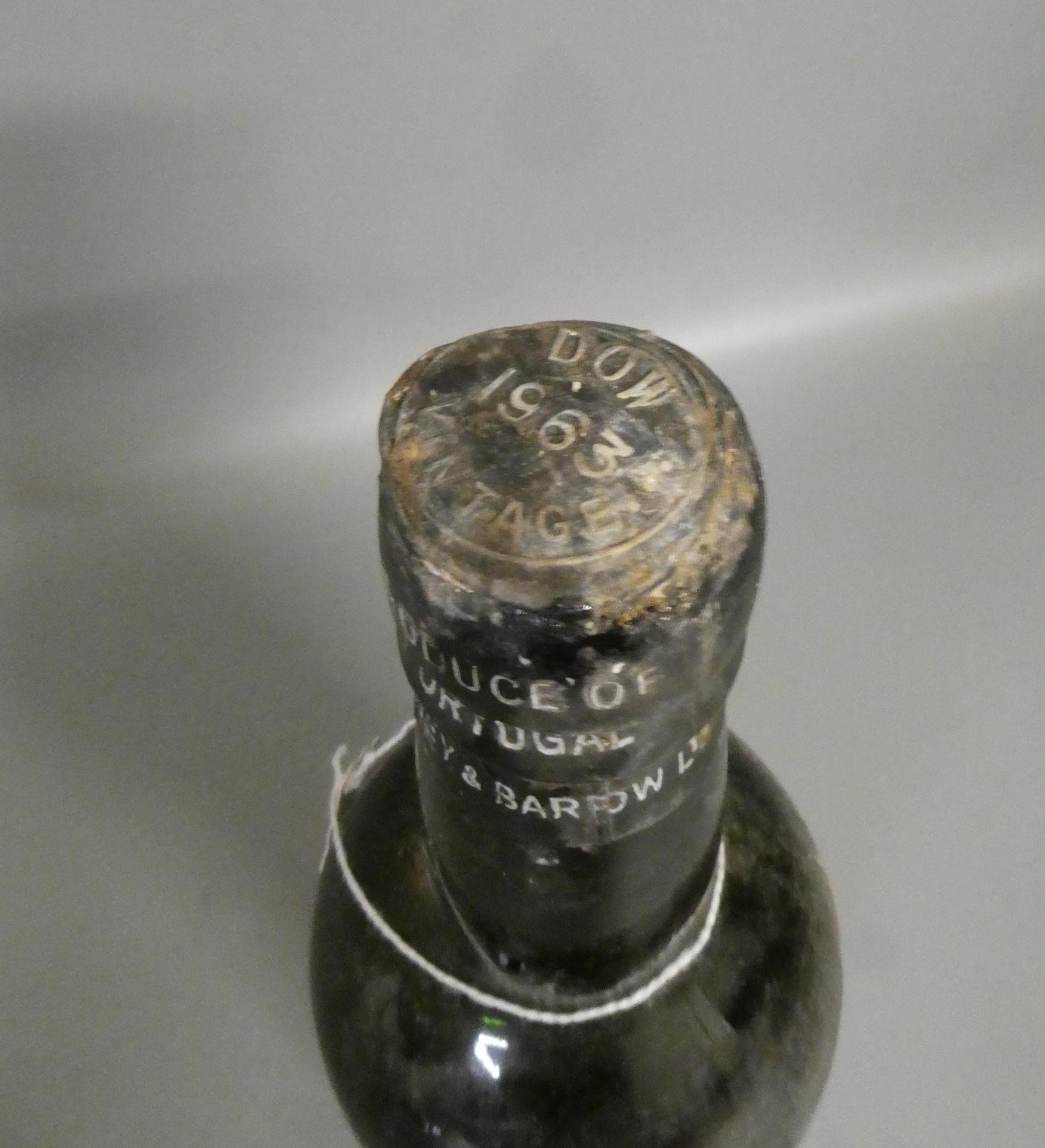 One bottle Dow's 1963 vintage port (Est. plus 24% premium inc. VAT) Image