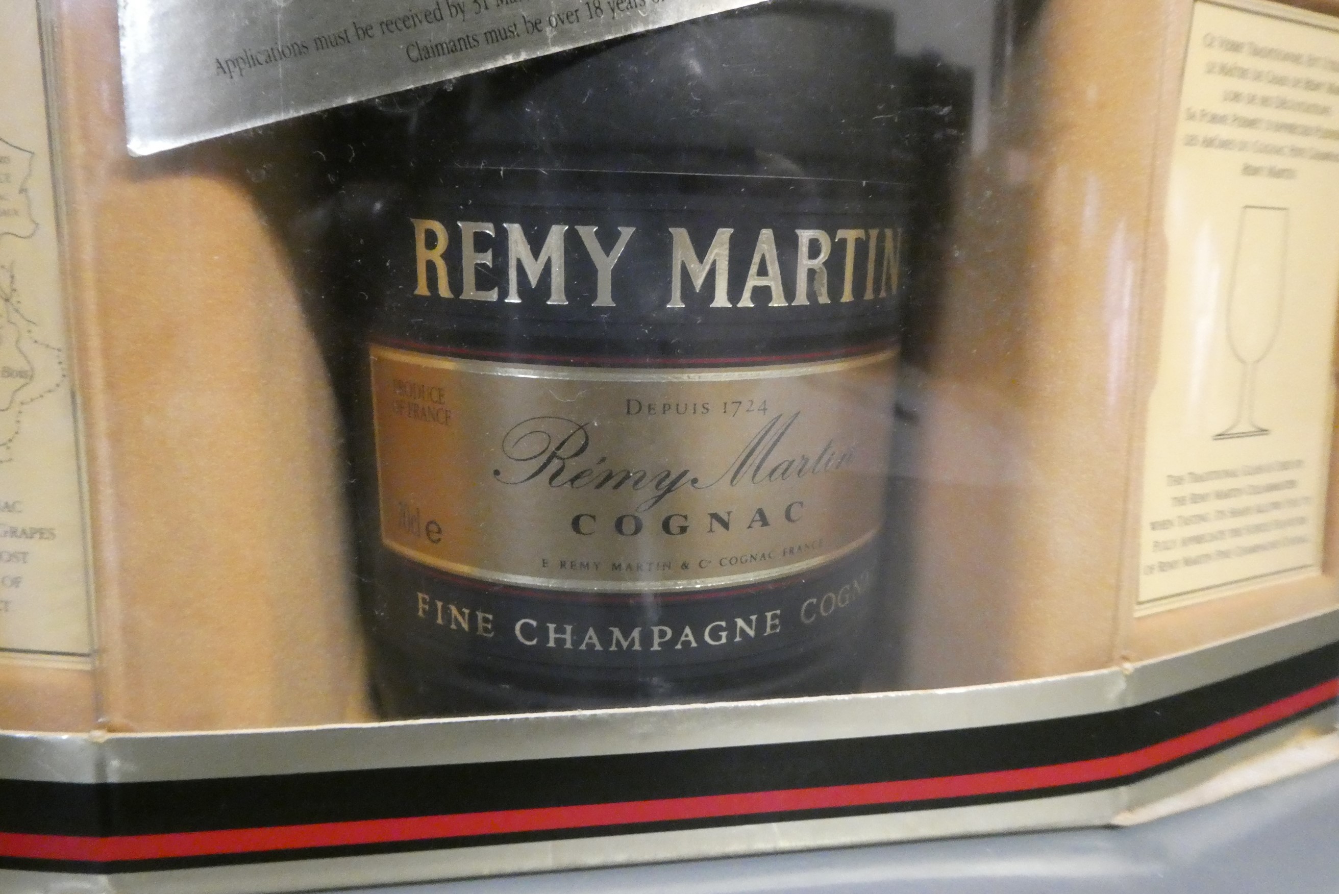 One bottle Glenfiddich pure malt scotch whisky, in tube, together with a boxed Remy Martin VSOP fine Image