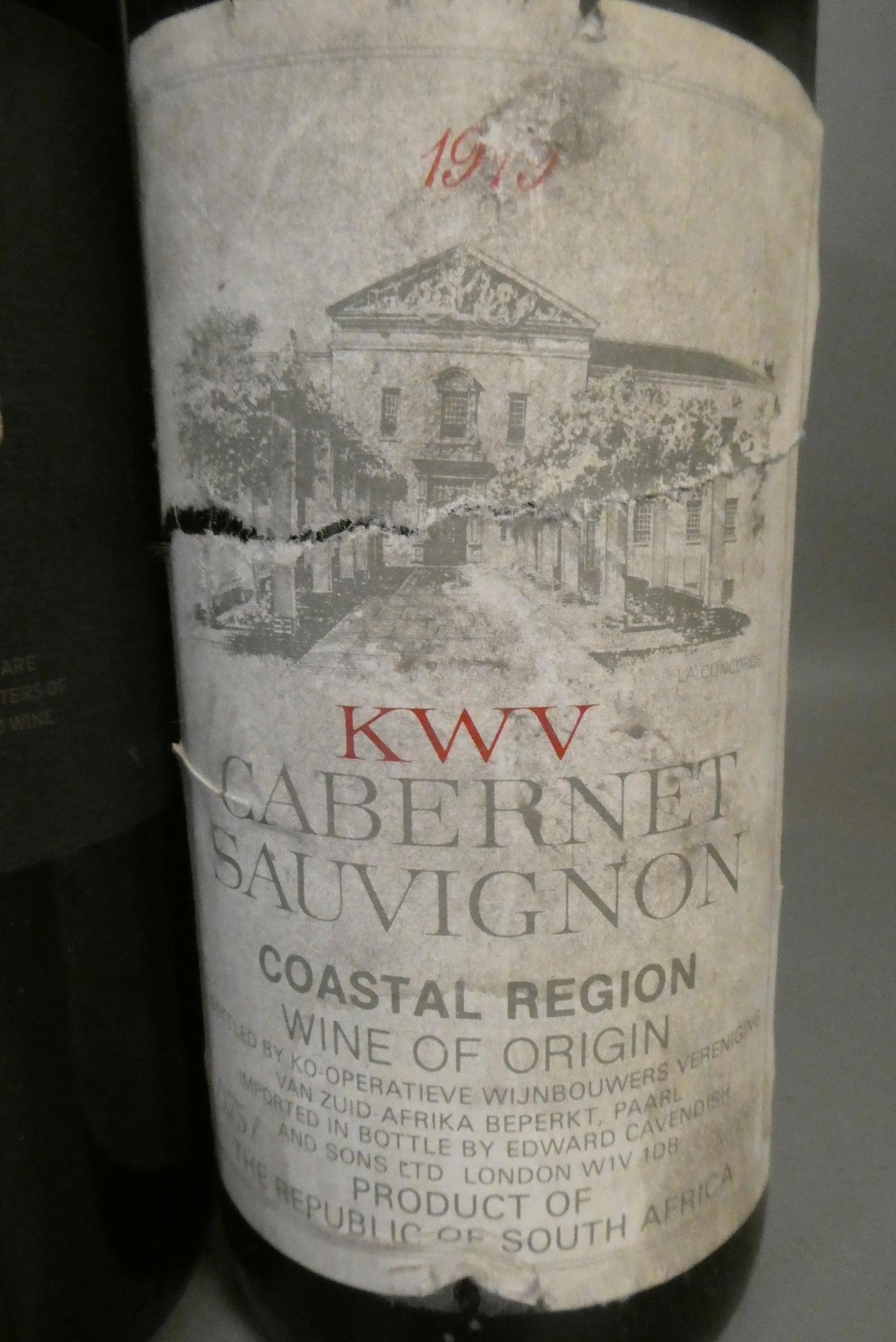 Eight bottles of new world & Spanish wine Image