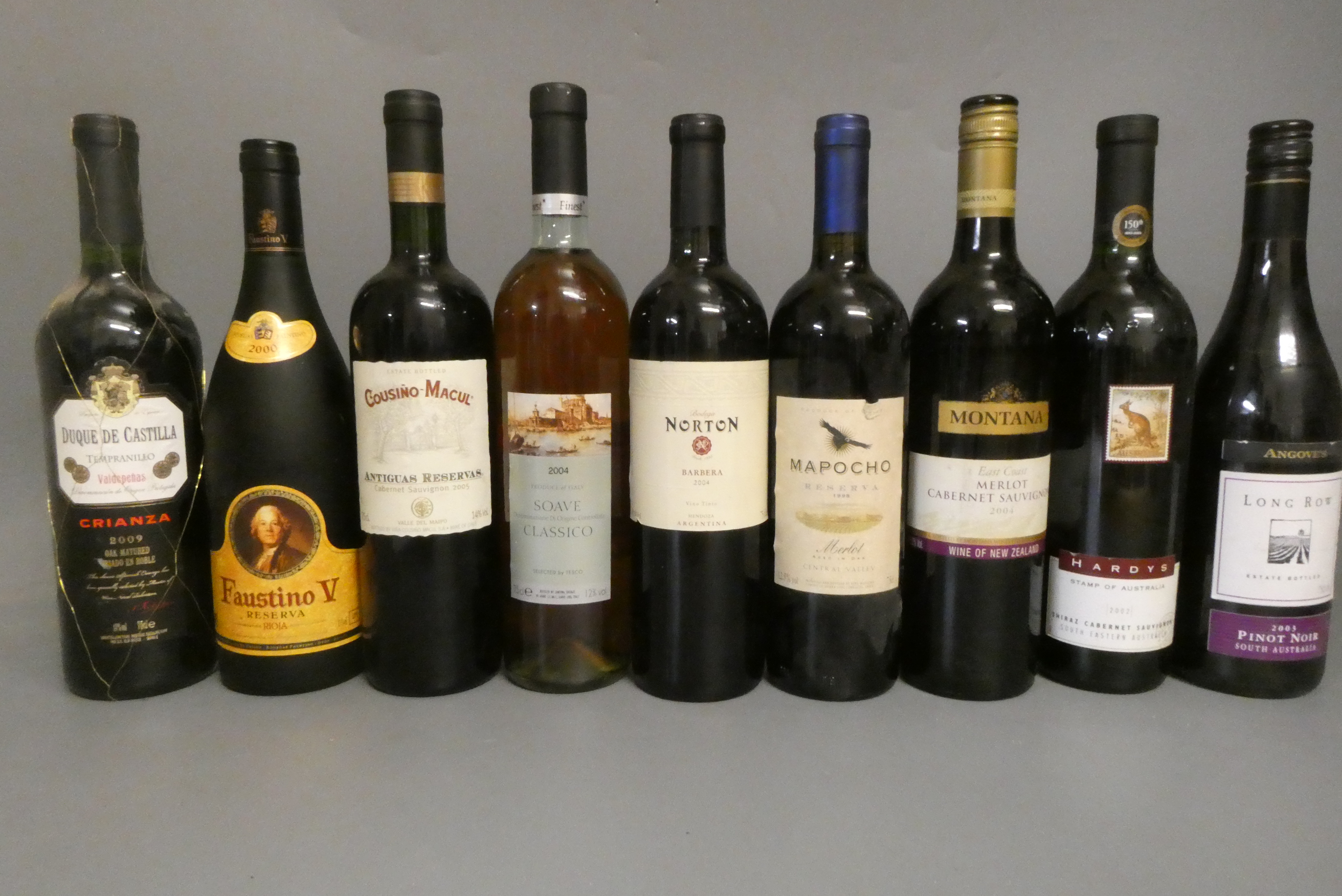 Nine bottles of New World & European wine Image