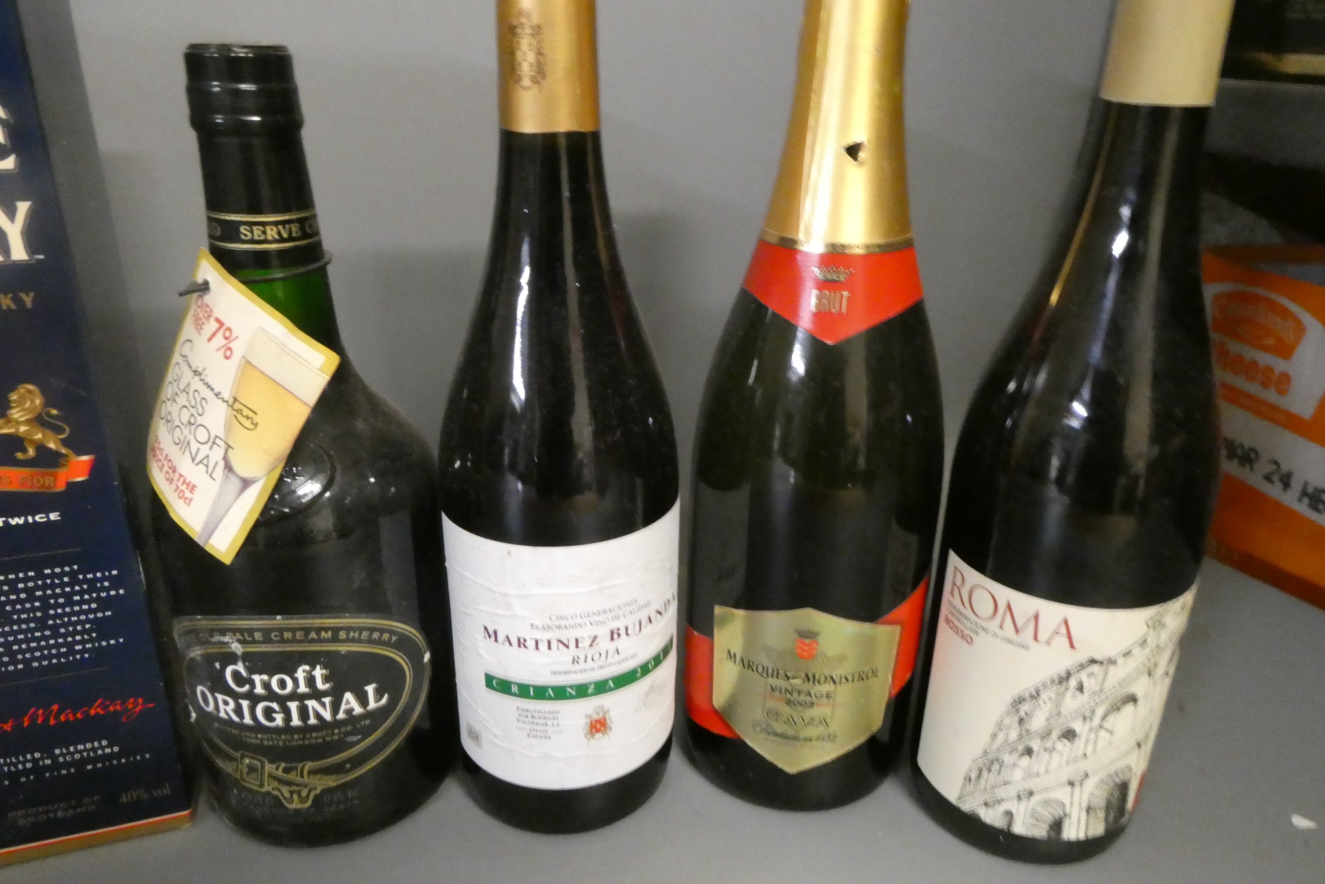 Fourteen mixed bottles of whisky Image