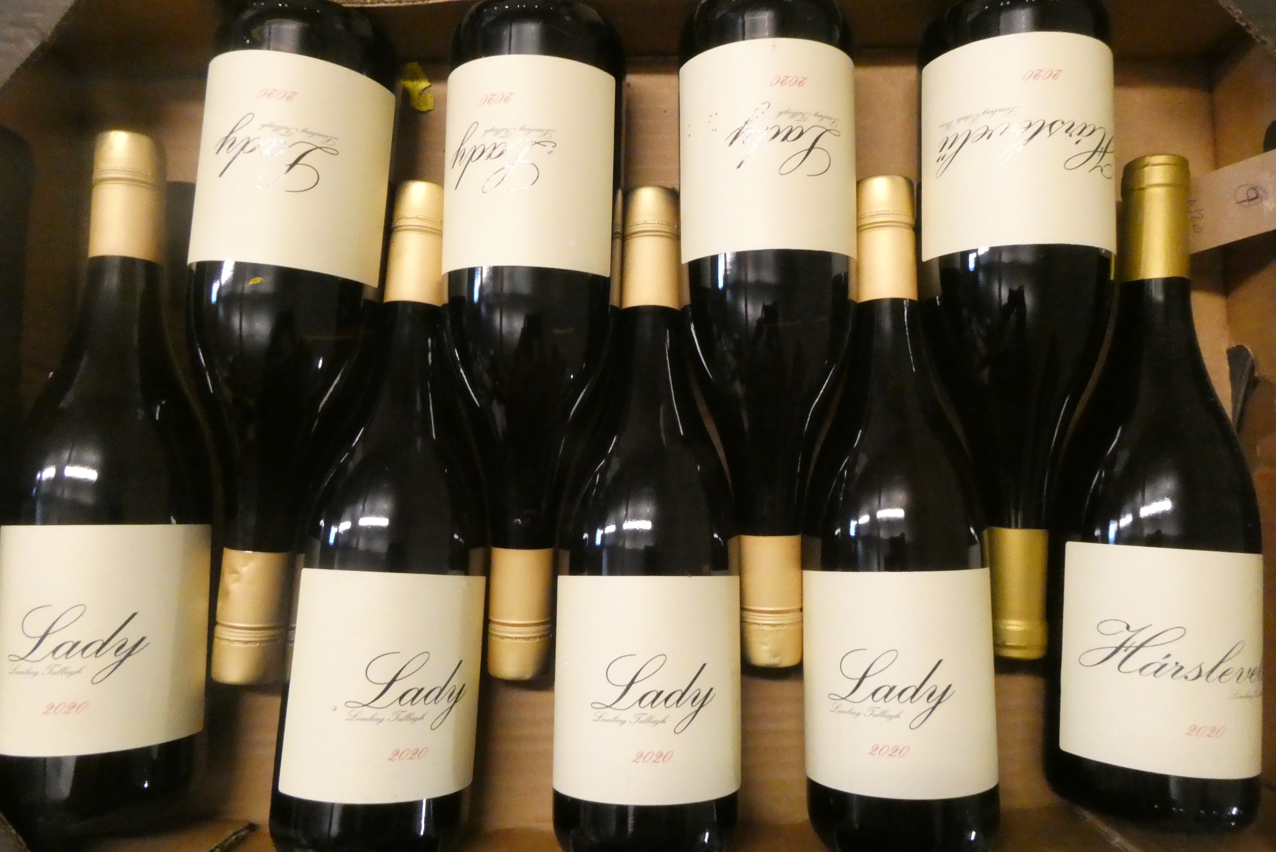Seven bottles Lady, 2020, Lemberg Tulbagh, together with two Harslevelu, 2020, Lemberg (9) (Est. Image