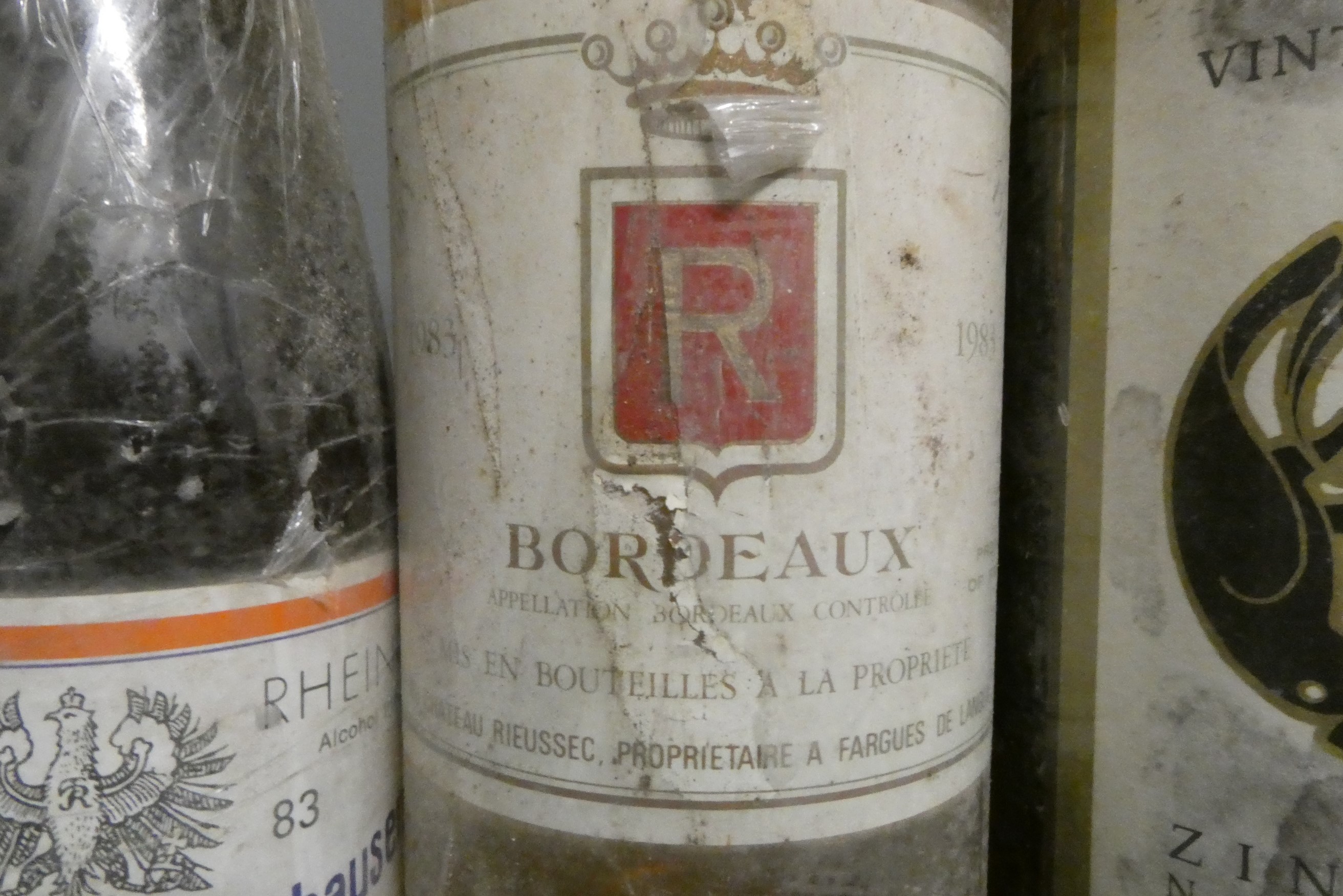 Six bottles of mainly New World wine Image