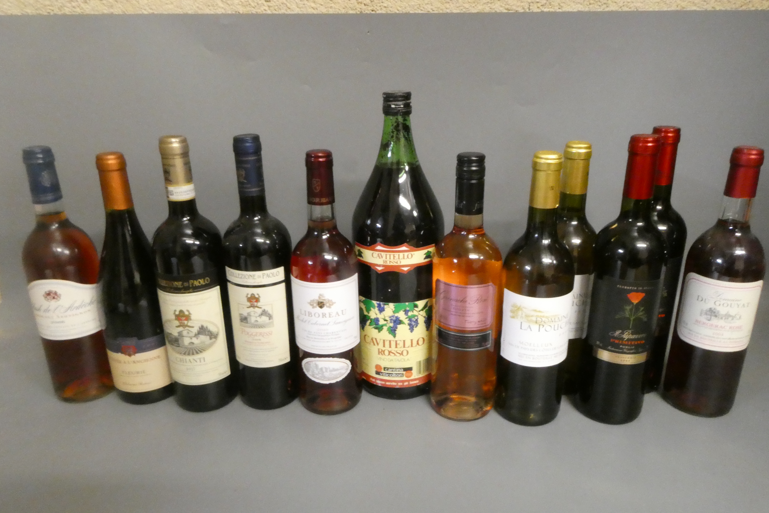 Twelve bottles of French & Italian wine Image