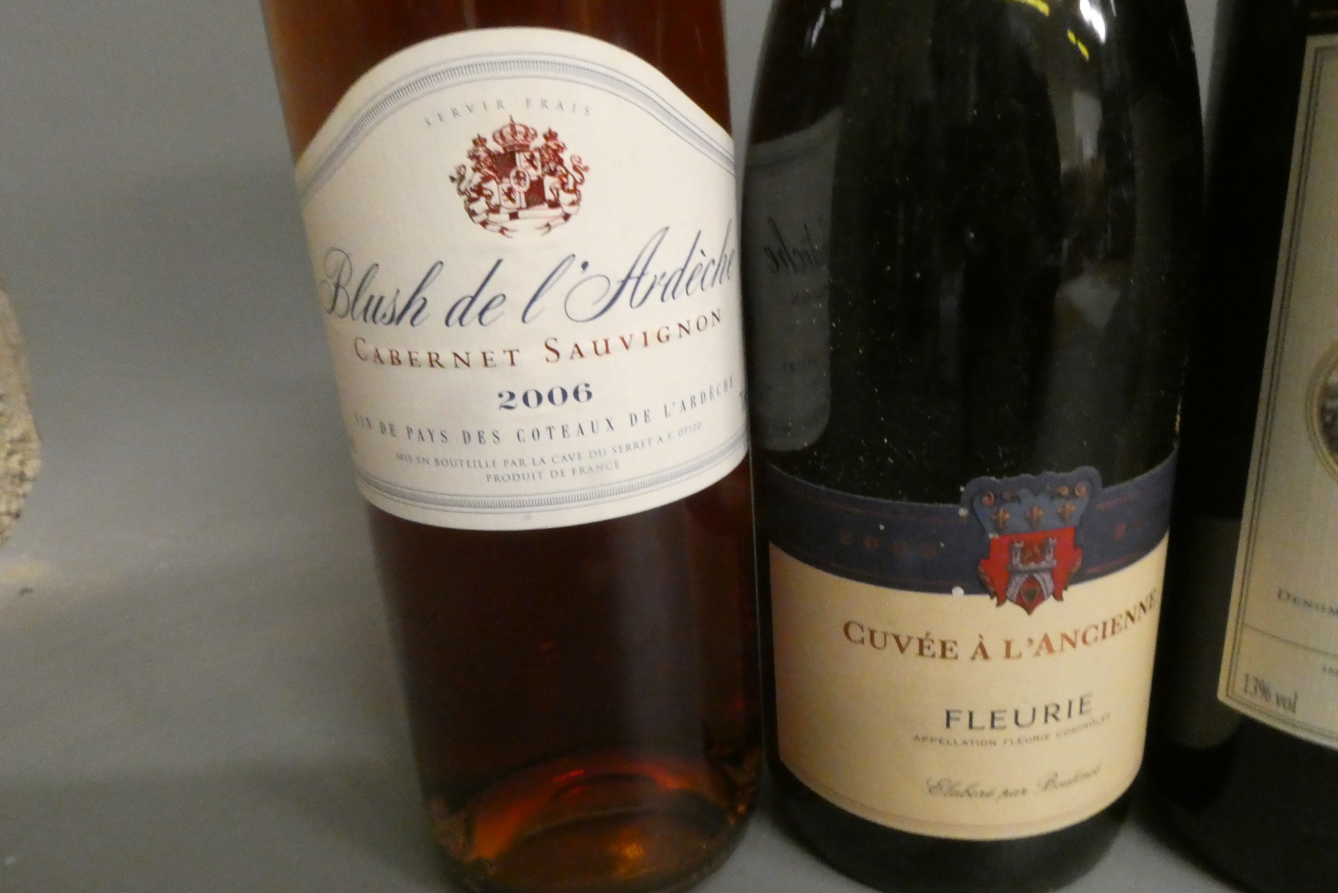 Twelve bottles of French & Italian wine Image