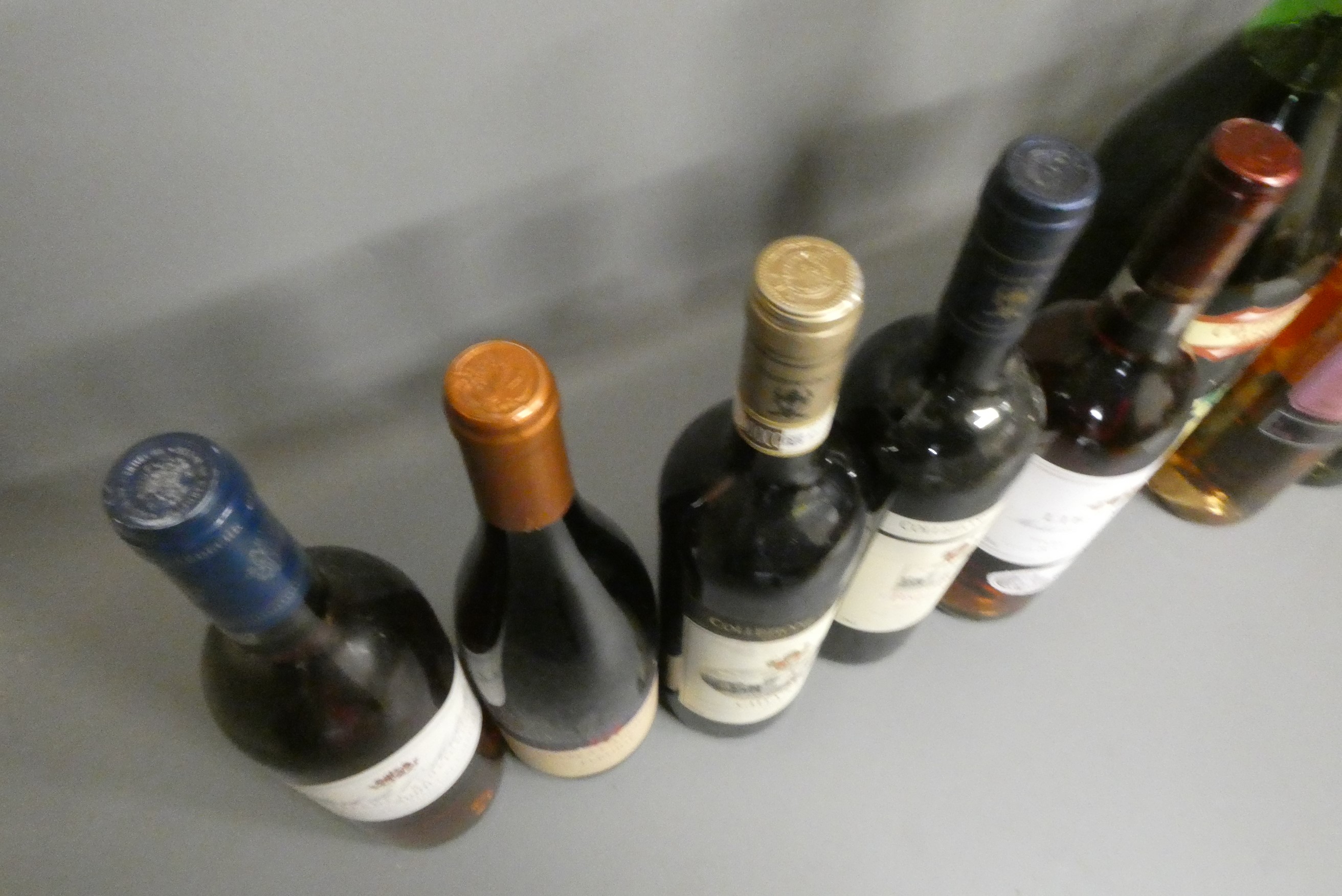 Twelve bottles of French & Italian wine Image