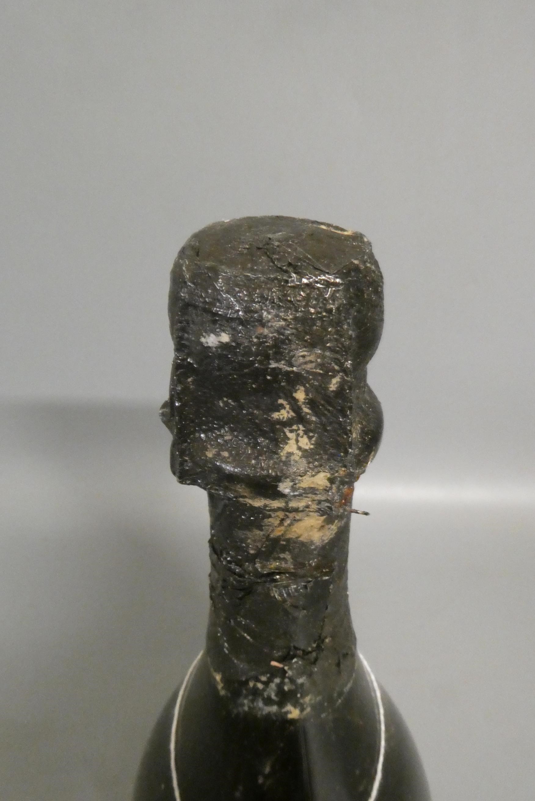 One bottle 1982 Moet et Chandon Dom Perignon (Est. plus 24% premium inc. VAT) Image