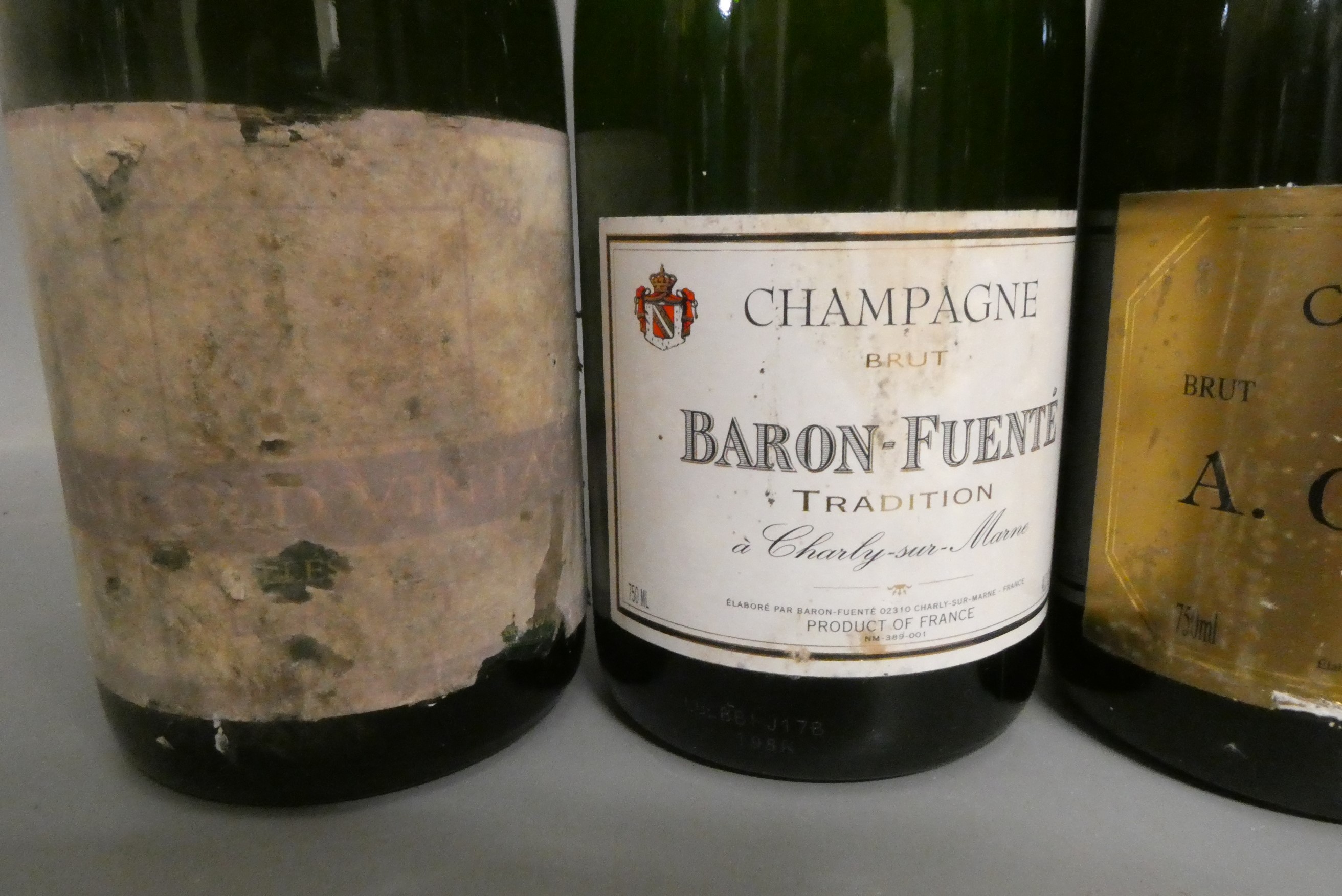 Five bottles of champagne & sparkling wine Image