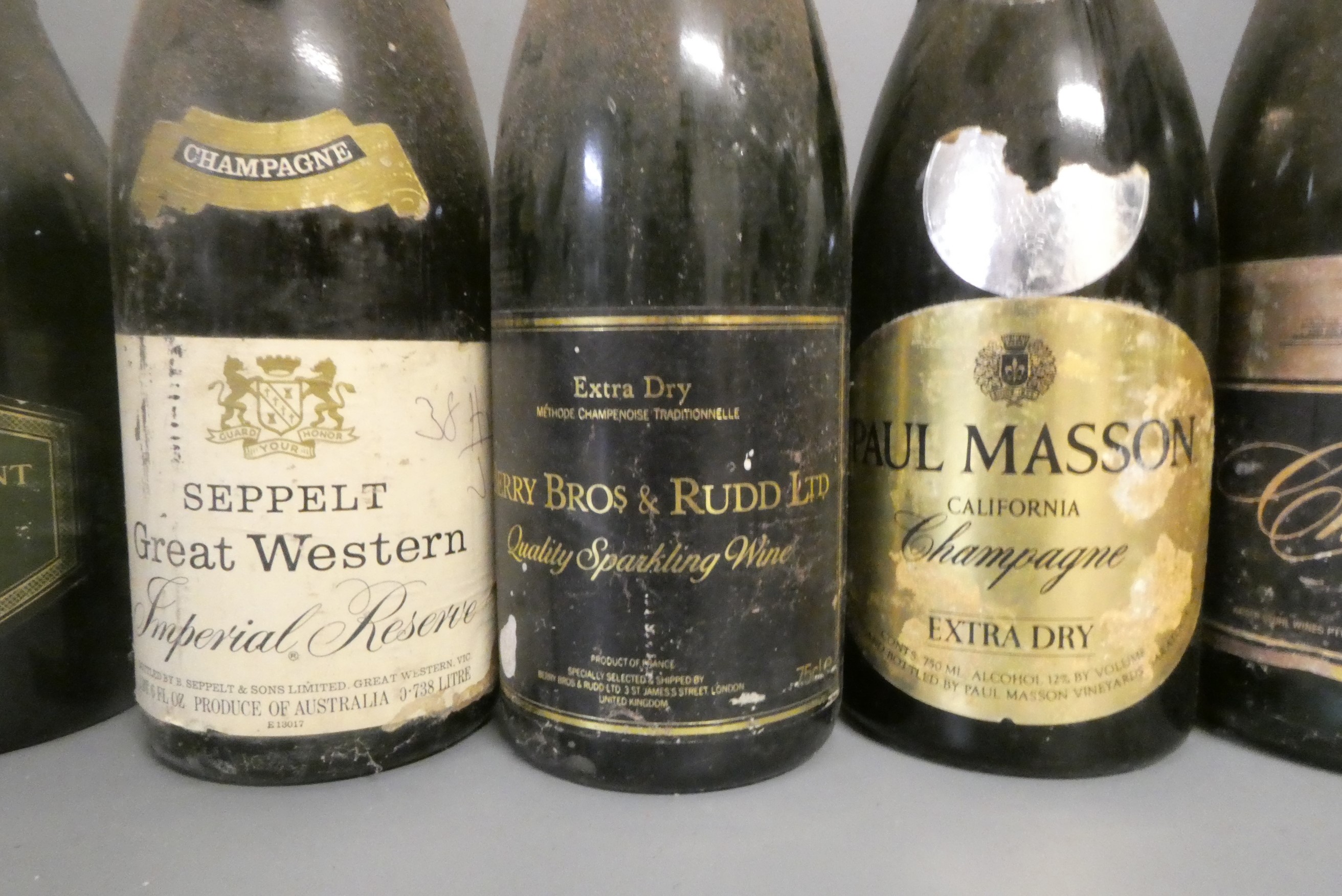 Ten bottles of mixed champagne and sparkling wine Image