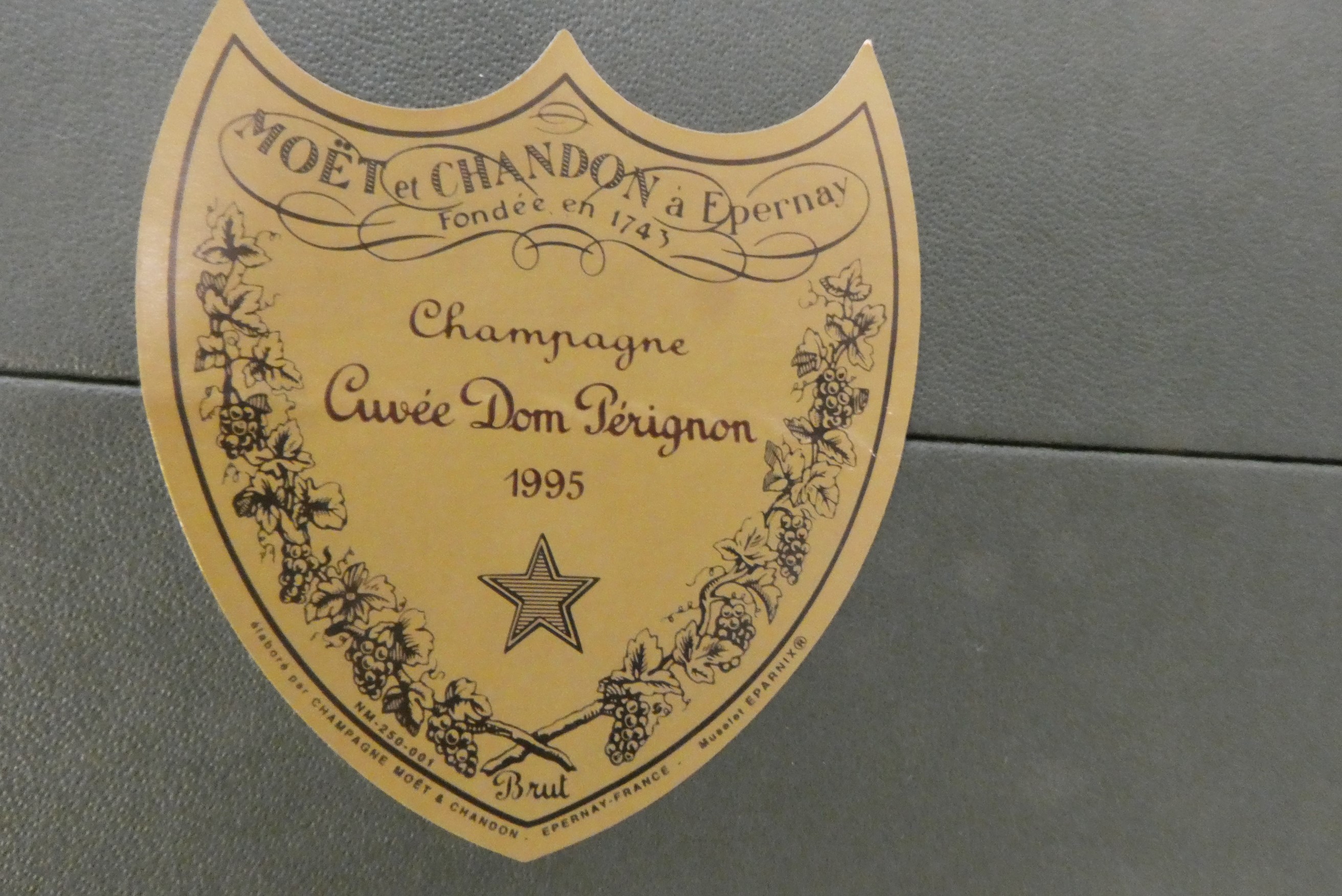 One bottle Moet et Chandon 1995 vintage Dom Perignon, boxed Image
