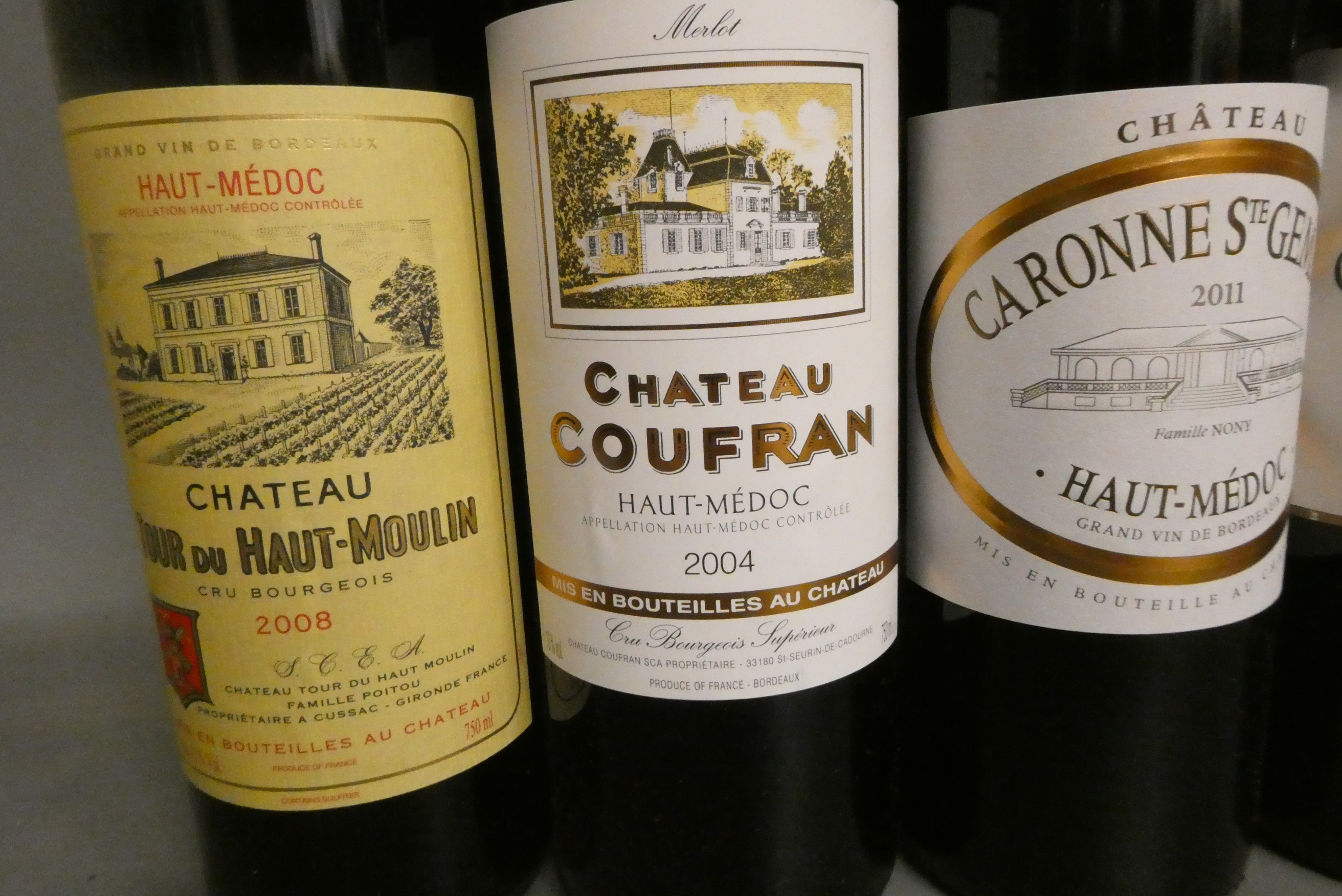 Twelve bottles of mainly French bordeaux including Ch. Grand Faurie La Rose 2010 Saint-Emilion grand Image