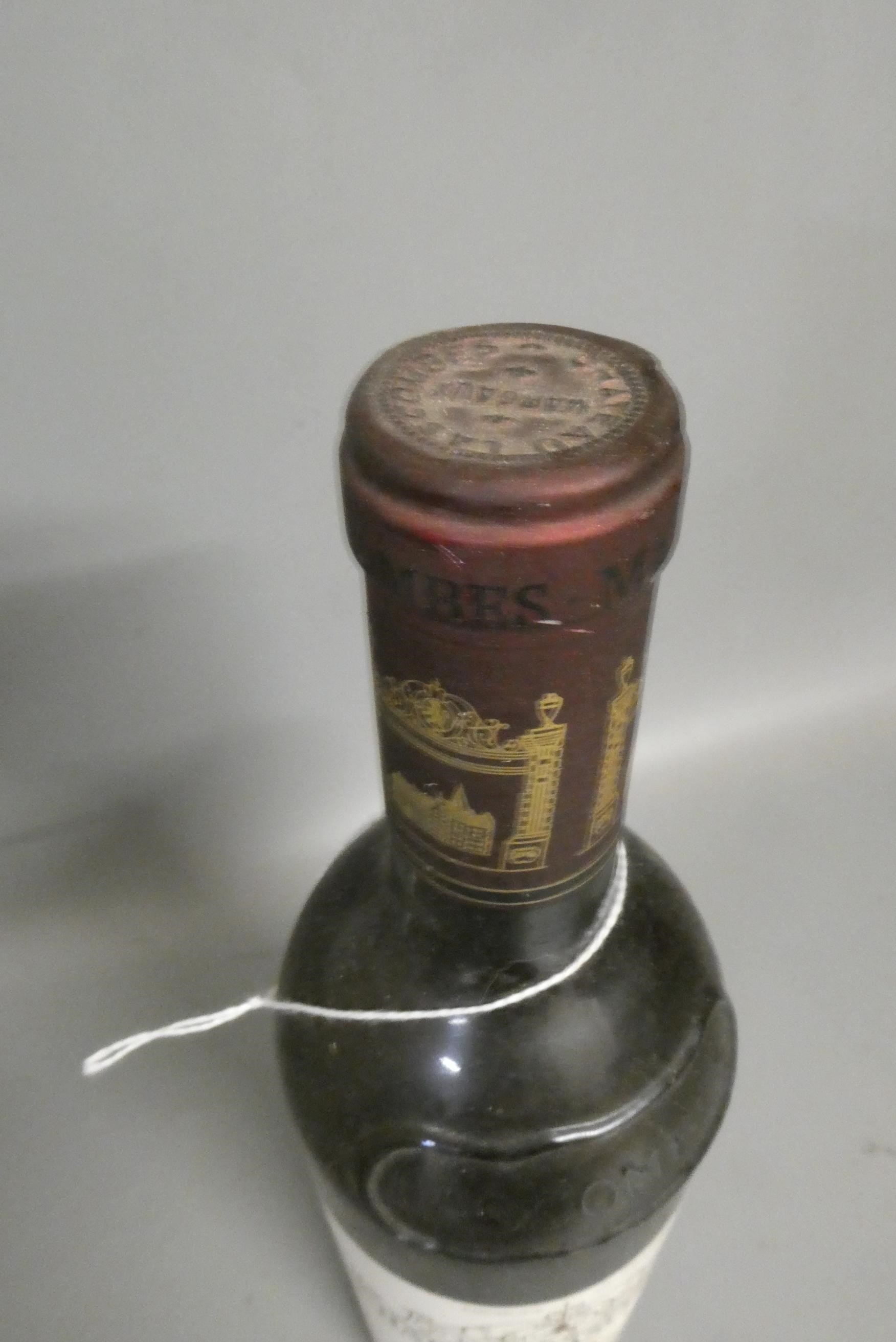 One bottle Chateau-Lascombes 1981 Margaux, grand cru classe (Est. plus 24% premium inc. VAT) Image