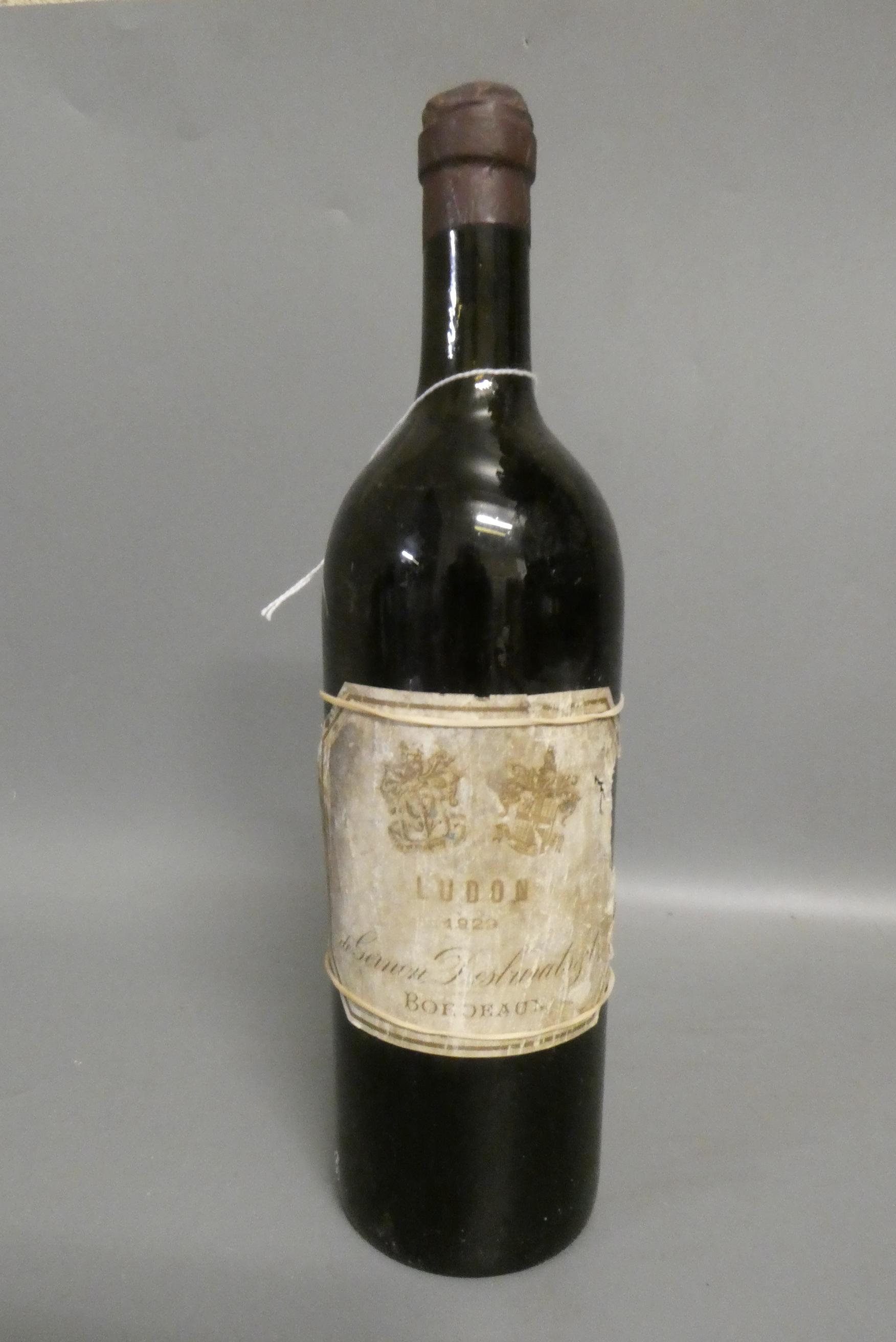 One bottle Chateau Ludon, 1929, Gernon Desbarats Bordeaux (Est. plus 24% premium inc. VAT) Image