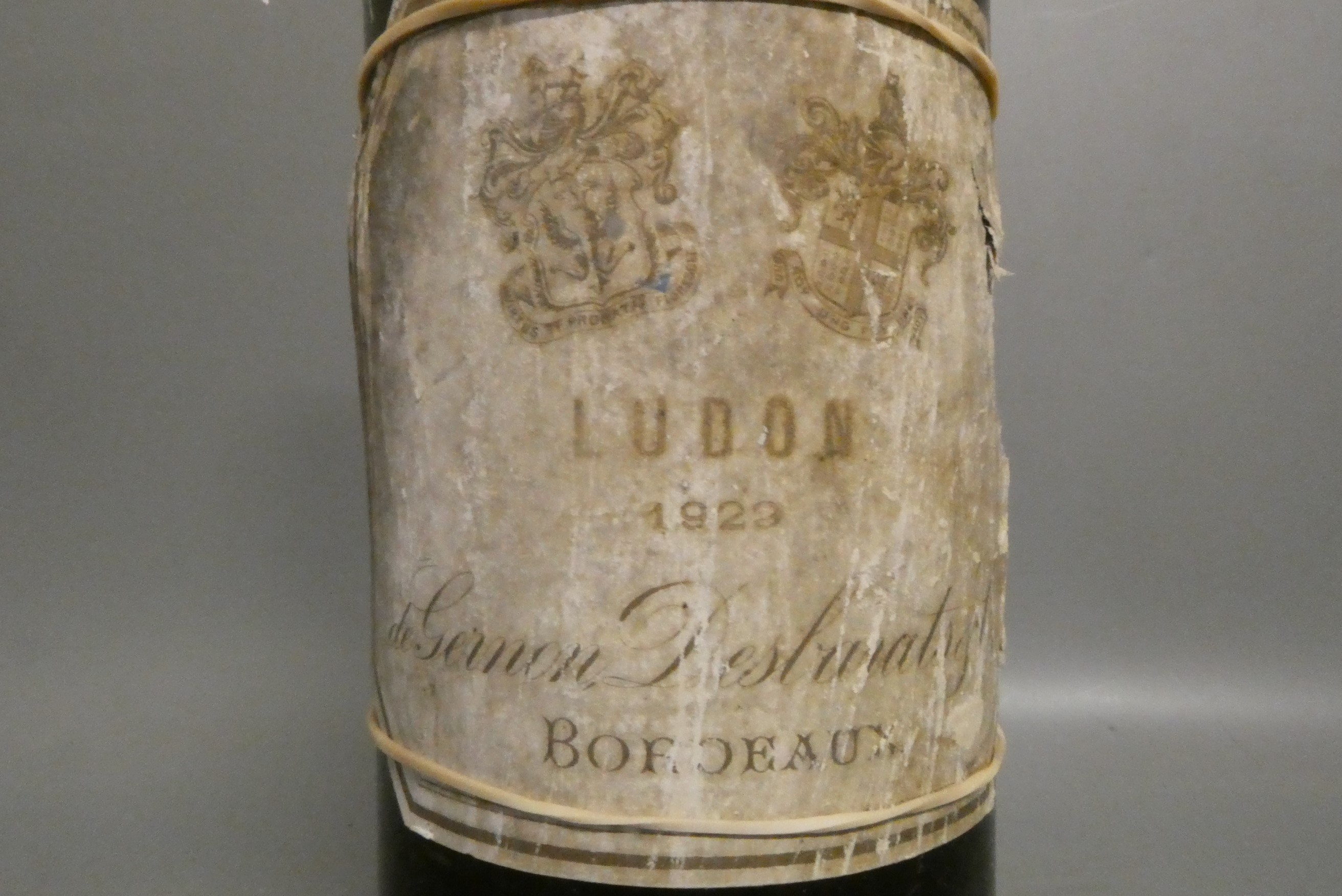 One bottle Chateau Ludon, 1929, Gernon Desbarats Bordeaux (Est. plus 24% premium inc. VAT) Image