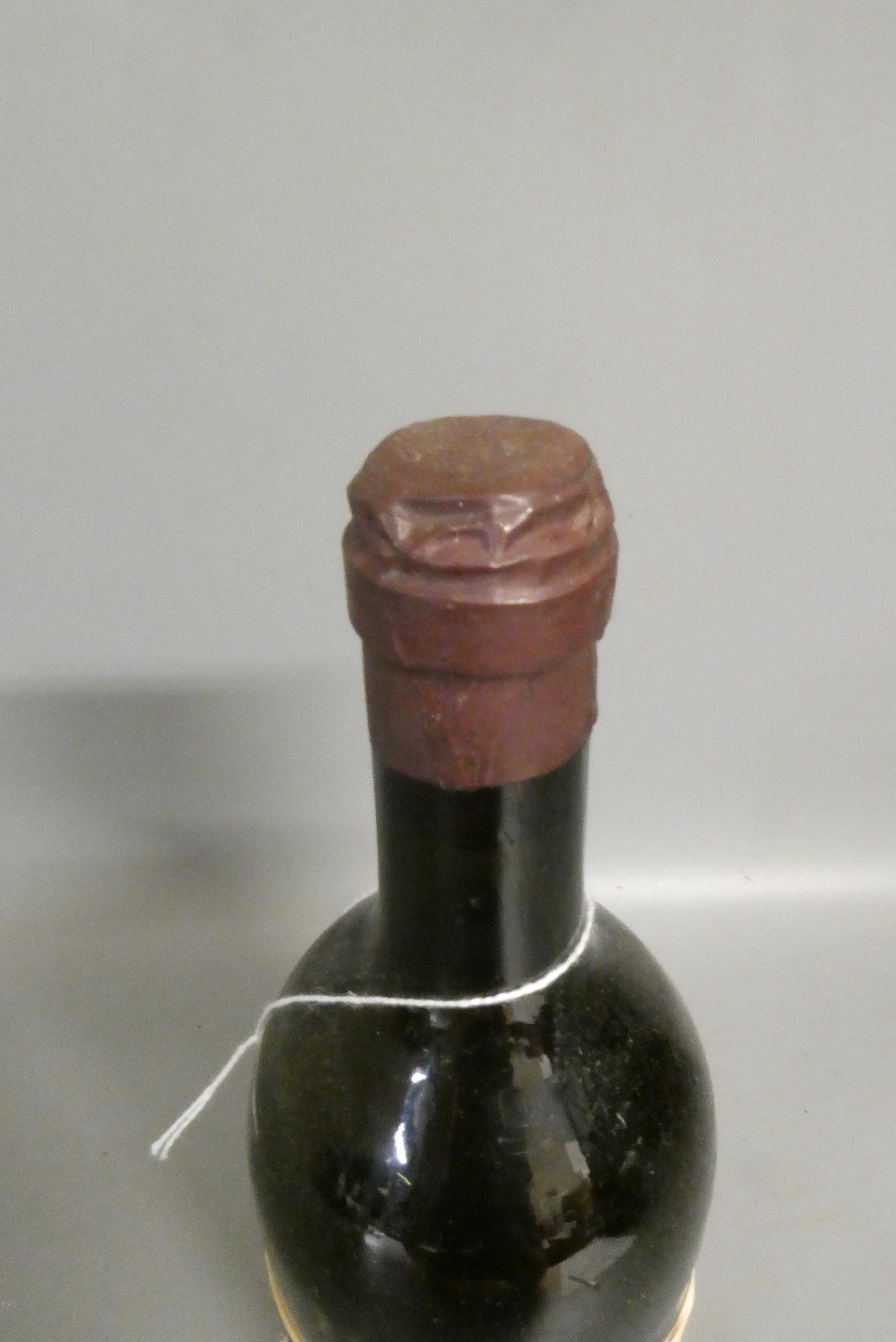 One bottle Chateau Ludon, 1929, Gernon Desbarats Bordeaux (Est. plus 24% premium inc. VAT) Image