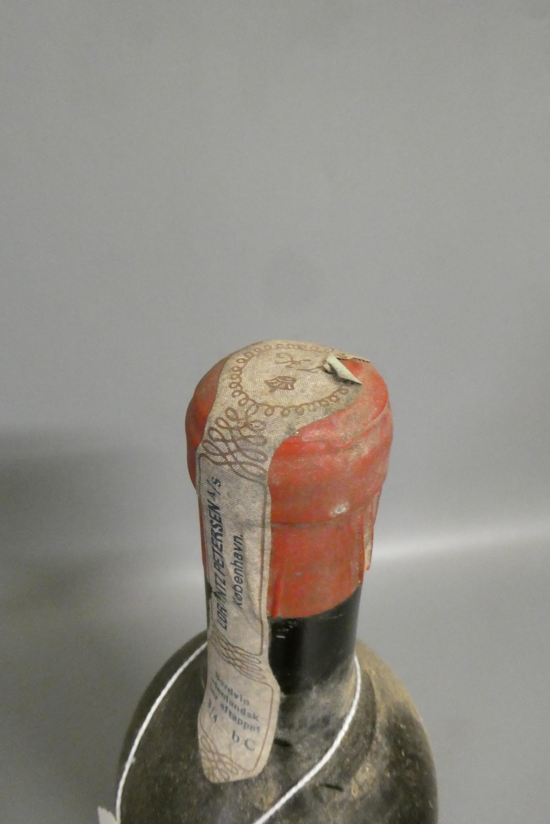 One bottle Chateau La Tour Puyblanquet, 1952, Saint-Emilion (Est. plus 24% premium inc. VAT) Image