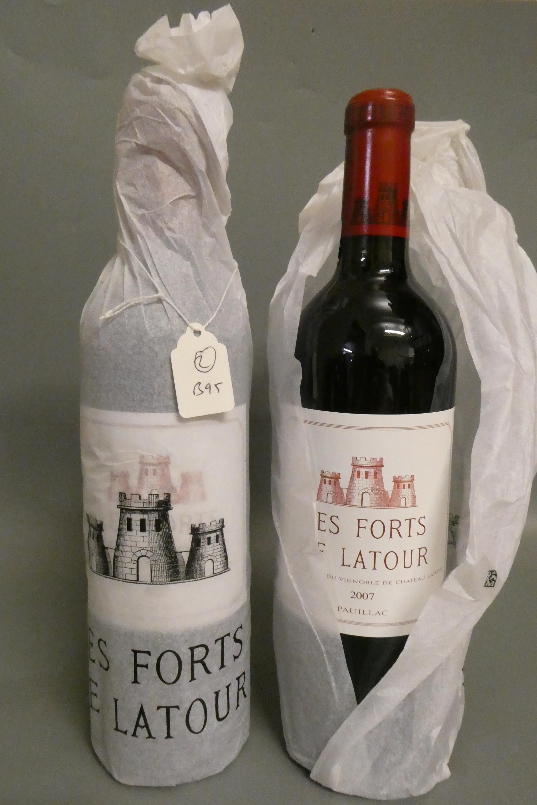 Two bottles Le Forts de Latour, 2007, pauillac (Est. plus 24% premium inc. VAT) Image
