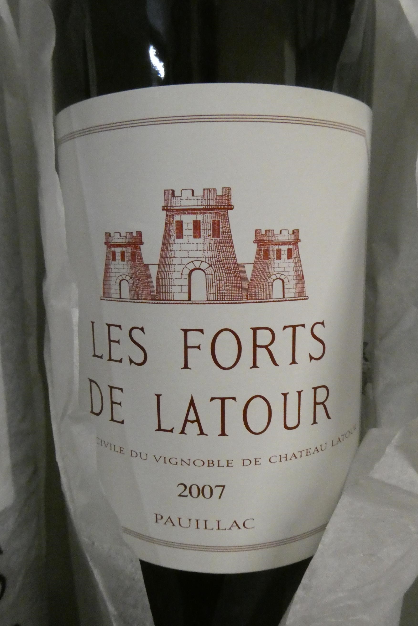 Two bottles Le Forts de Latour, 2007, pauillac (Est. plus 24% premium inc. VAT) Image