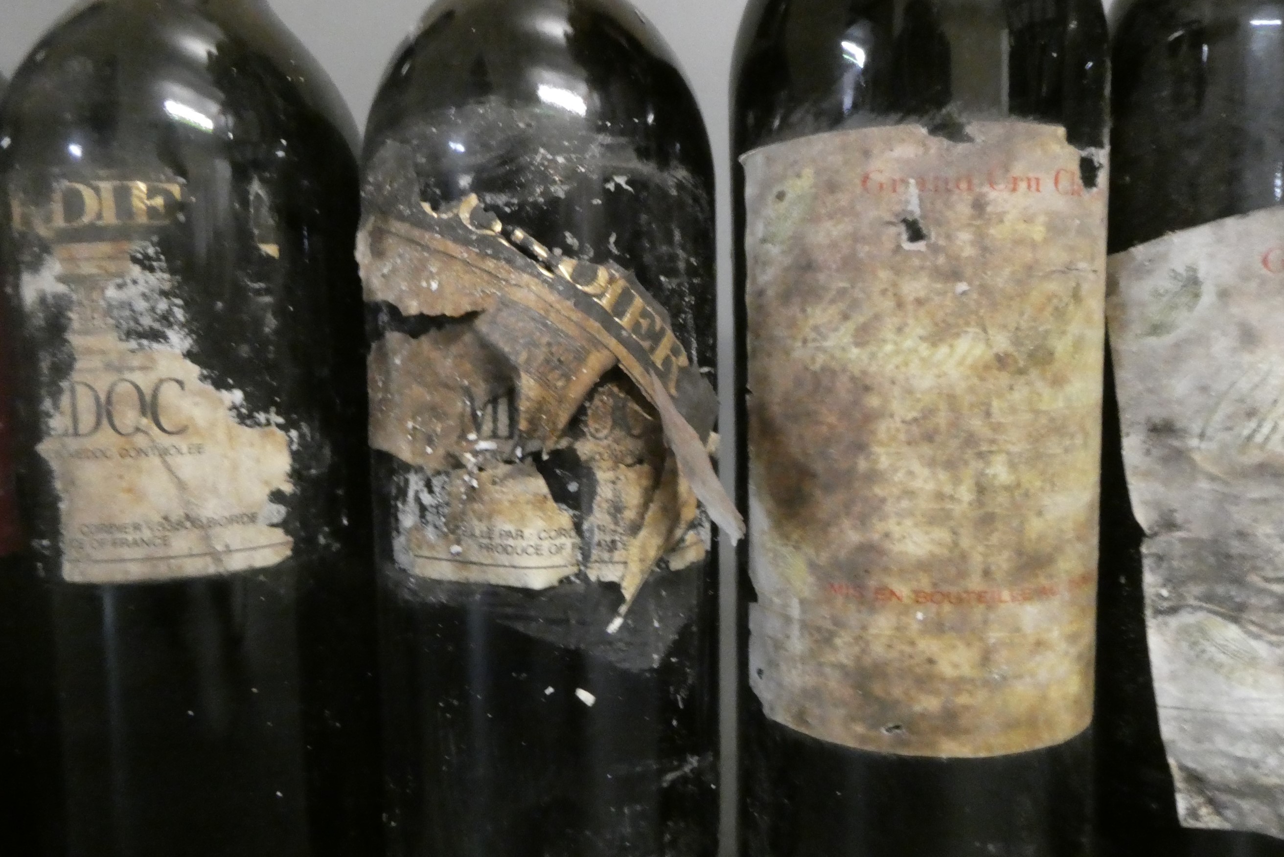 Ten bottles of Bordeaux Image