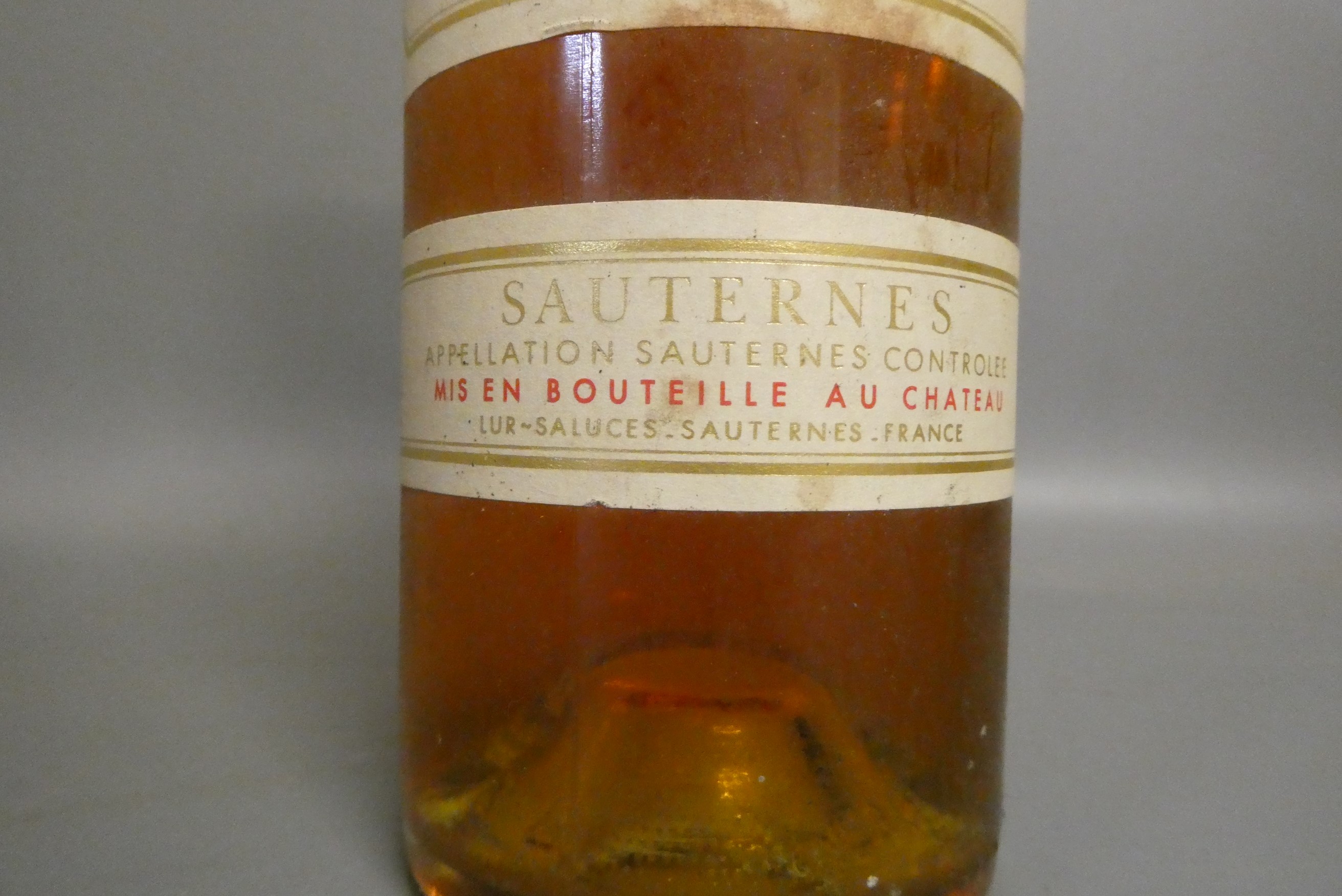 One bottle Chateau Y'quem, 1993, Sur-Saluces, sauternes (Est. plus 24% premium inc. VAT) Image