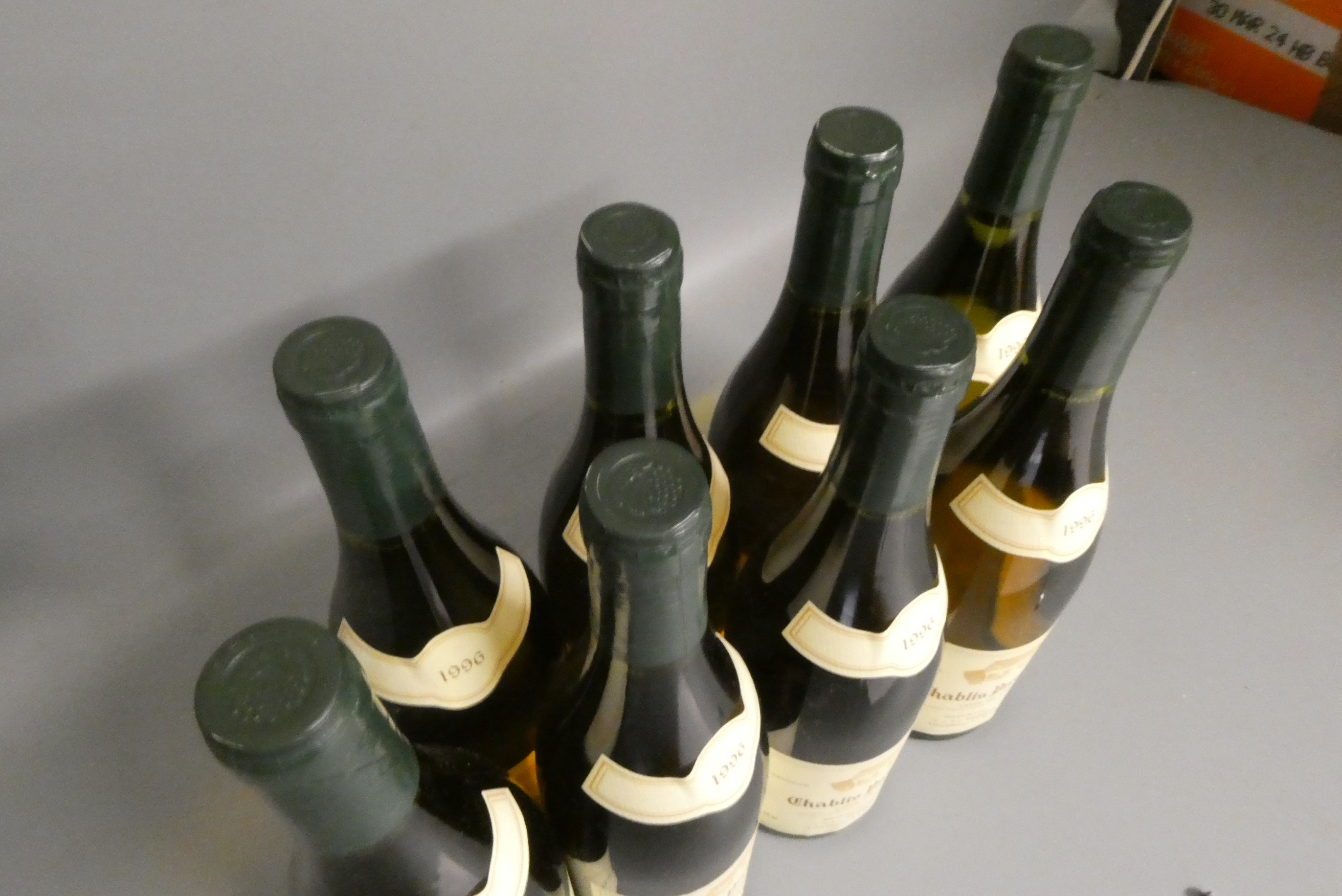 Eight bottles Chablis Premier Cru, 1996, cote de Lechet, OC (Est. plus 24% premium inc. VAT) Image