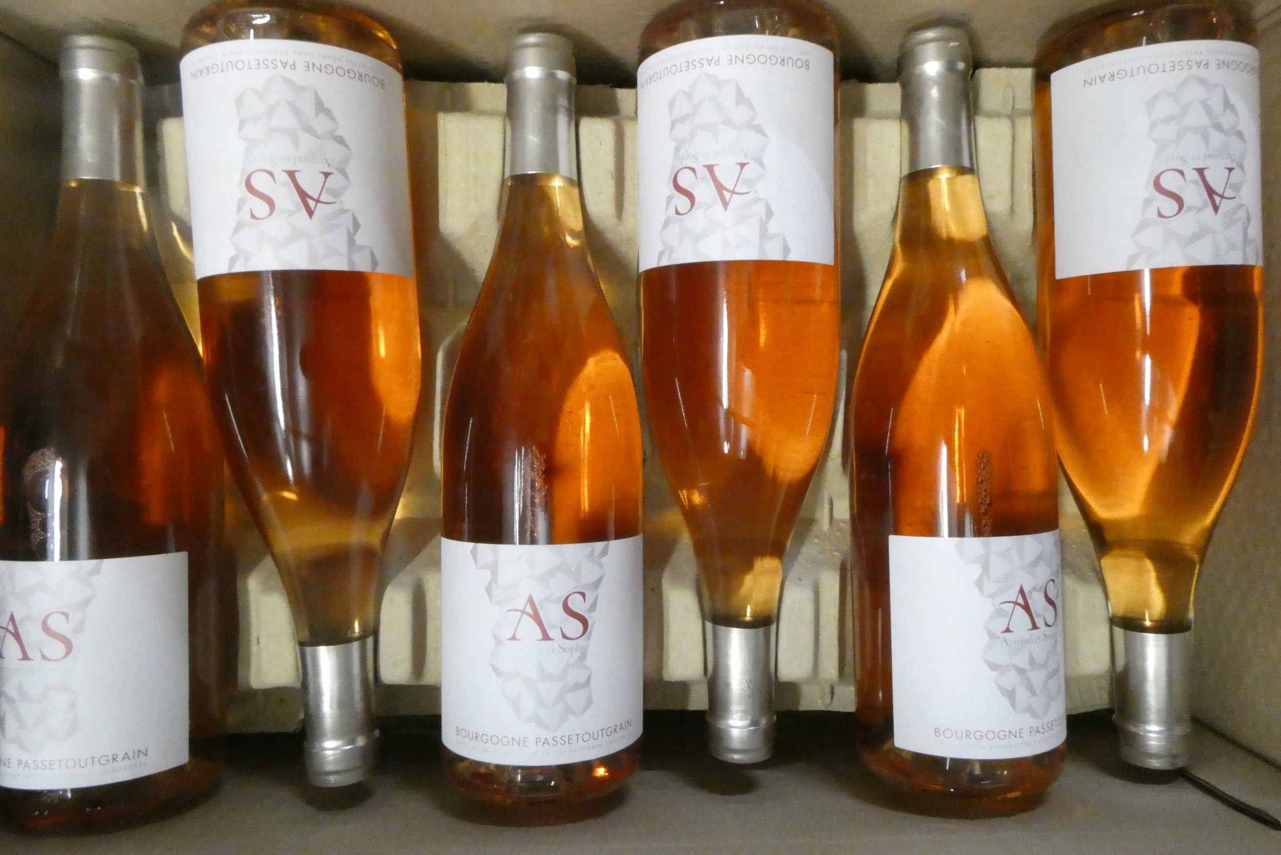 Twelve bottles Bourgogne Passetoutgrain, 2018, Arnaud et Sophie, OC (Est. plus 24% premium inc. VAT) Image