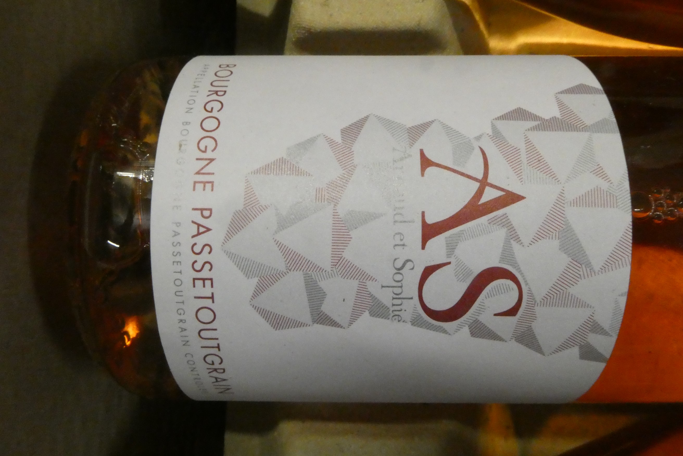 Twelve bottles Bourgogne Passetoutgrain, 2018, Arnaud et Sophie, OC (Est. plus 24% premium inc. VAT) Image