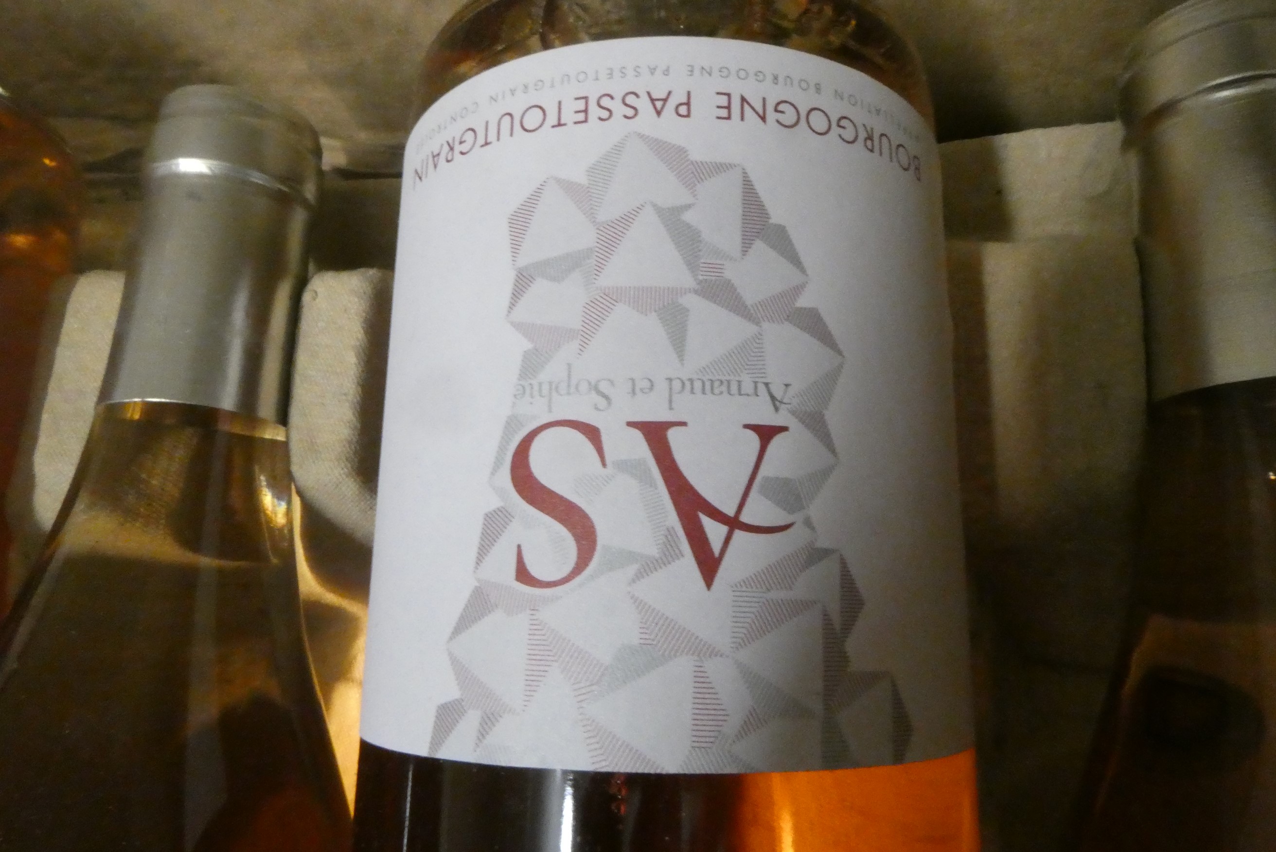 Five bottles Bourgogne Passetoutgrain, 2018, Arnaud et Sophie, OC (Est. plus 24% premium inc. VAT) Image