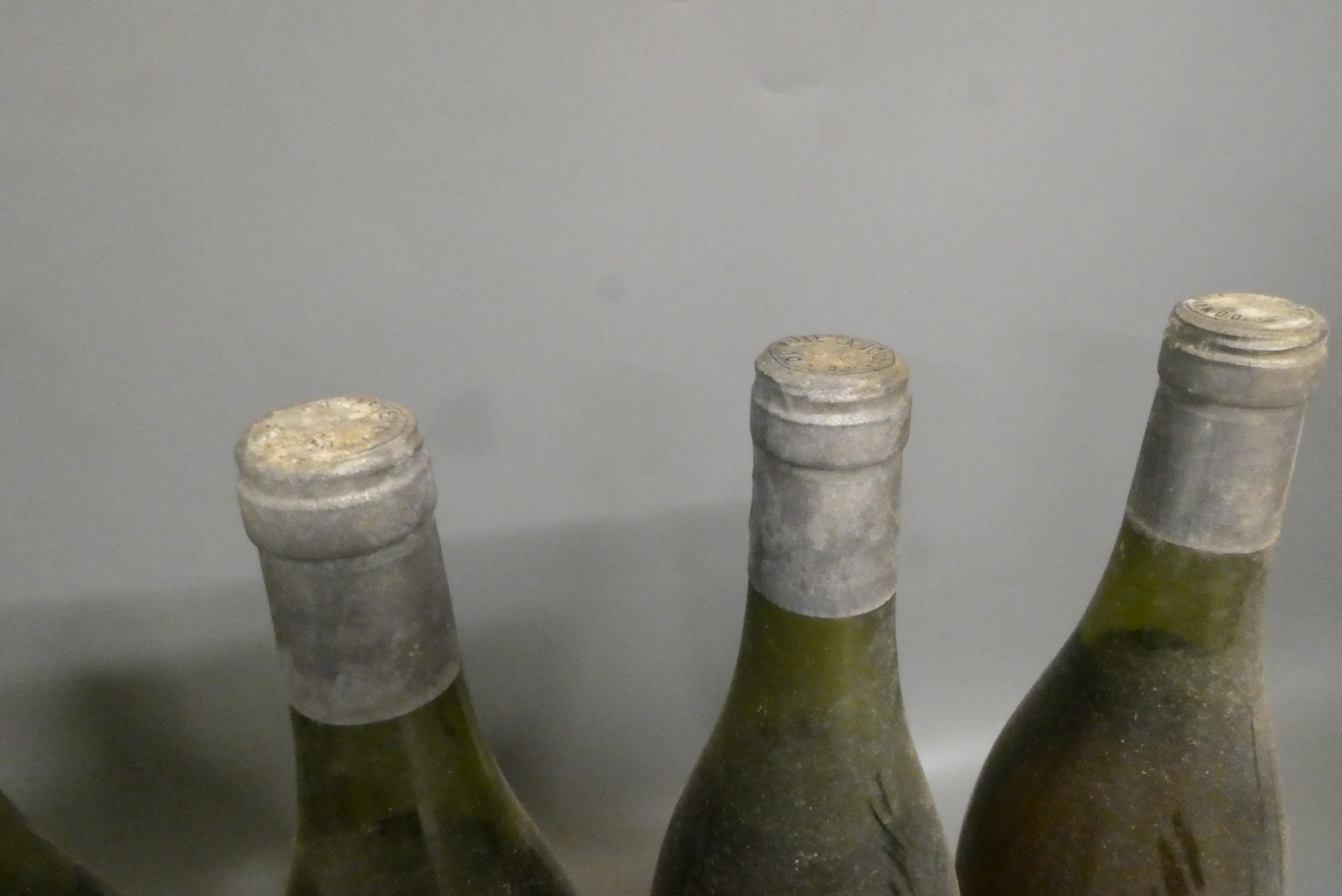 Six bottles Chablis, 1985, Domaine la Jouchere (Est. plus 24% premium inc. VAT) Image