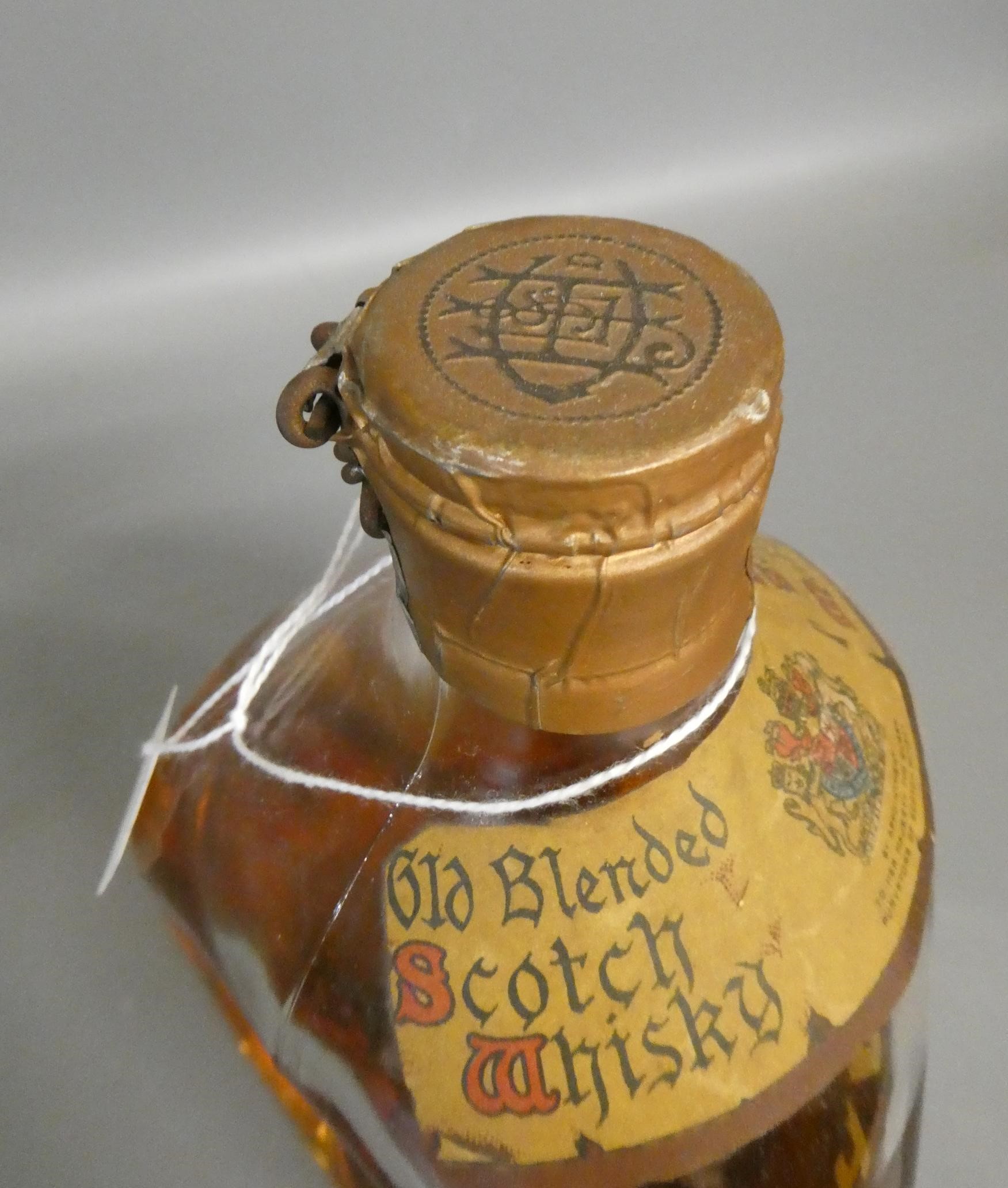 One bottle Dimple Haig's old blended Scotch whisky, in vintage snap cap bottle, 70° proof (Est. plus Image