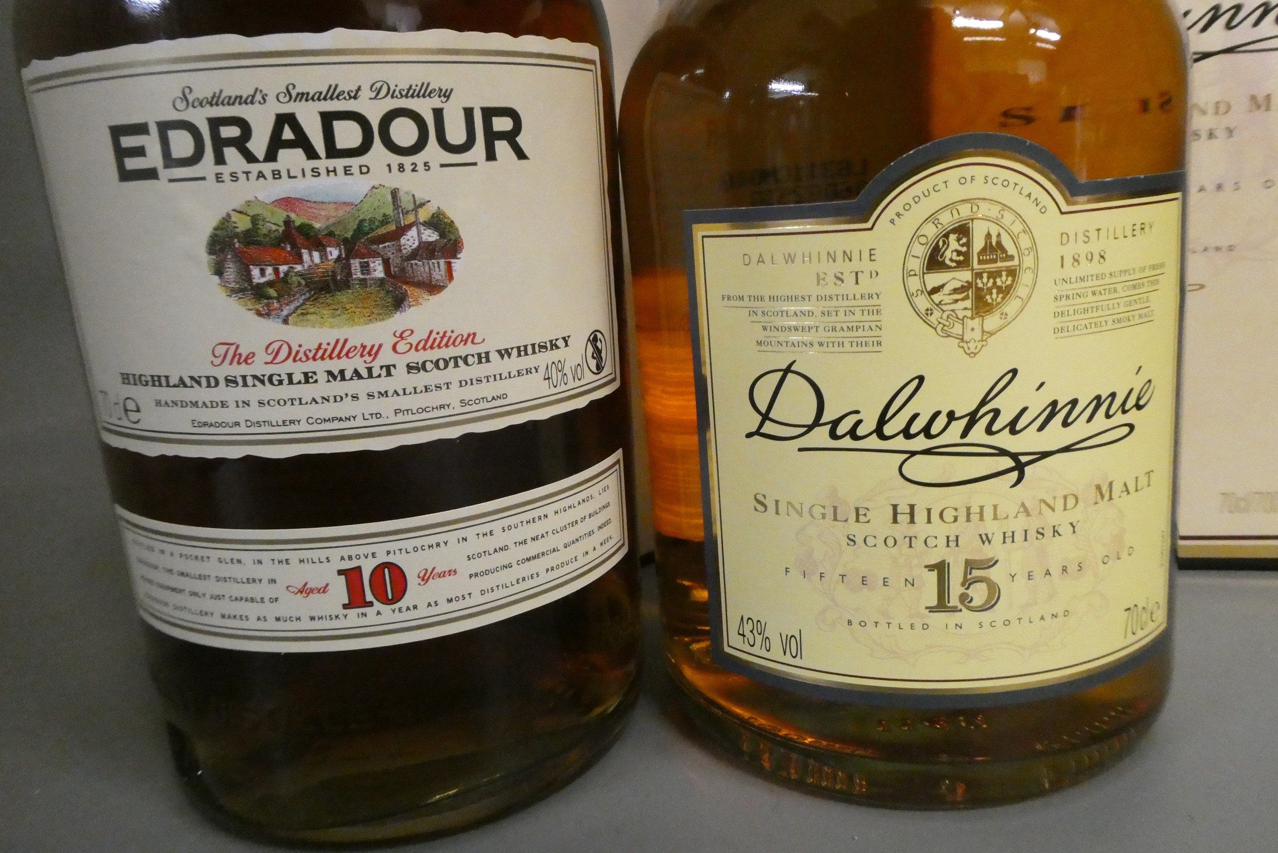 Two bottles of boxed single Highland malt Scotch whisky, comprising one 15yr old Dalwhinnie and one Image