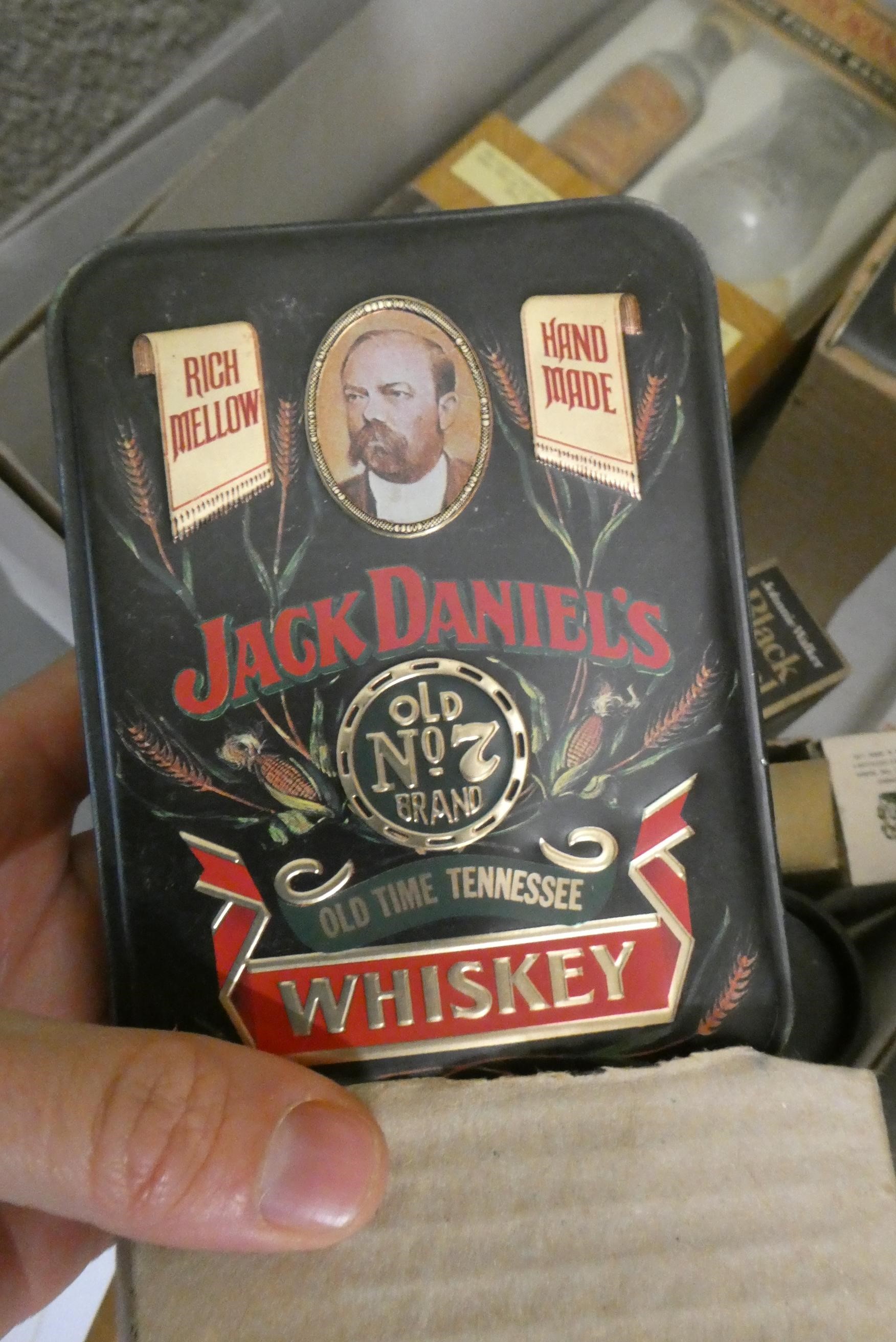 Approximately 100 whisky miniatures Image