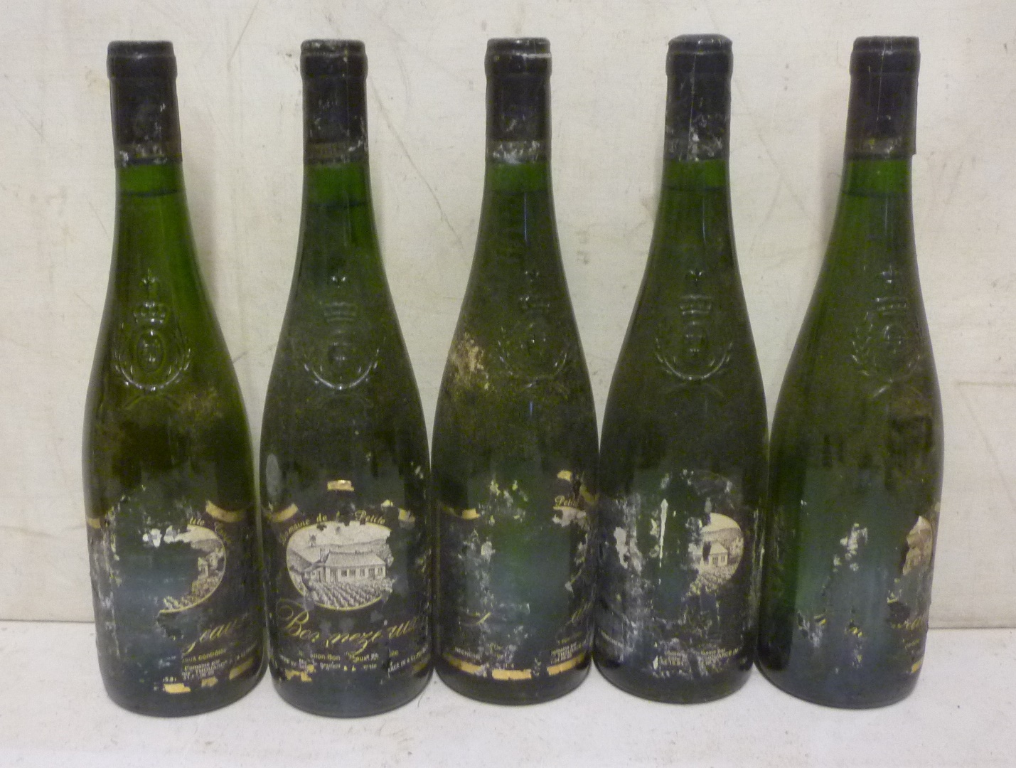 Five bottles 1989 Bonnezeaux Domaine La Petite Quarts de Chaumes Image