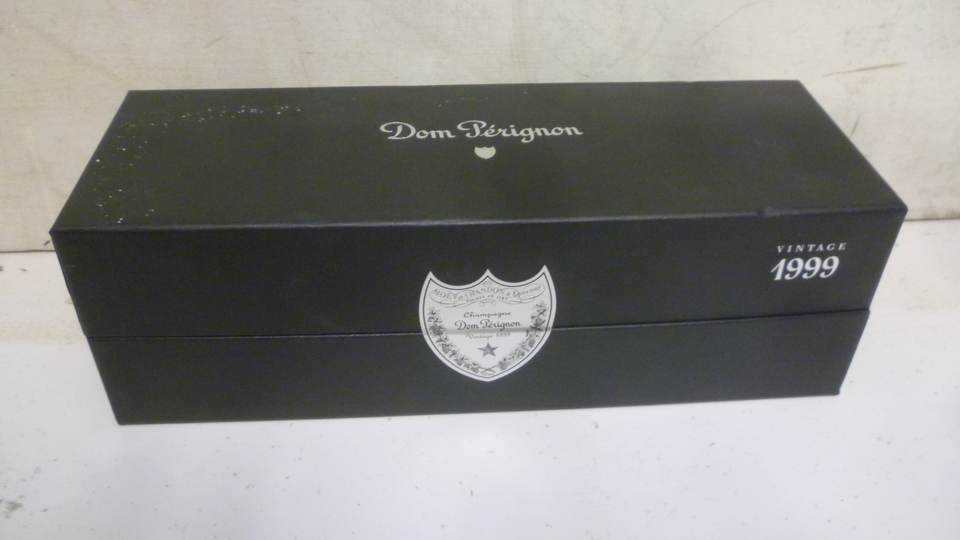 One bottle 1999 Dom Perignon Moet & Chandon Image