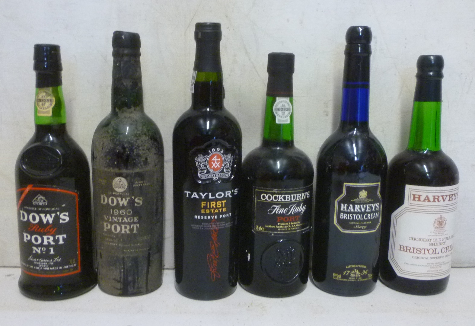 One bottle 1960 Dow's Image