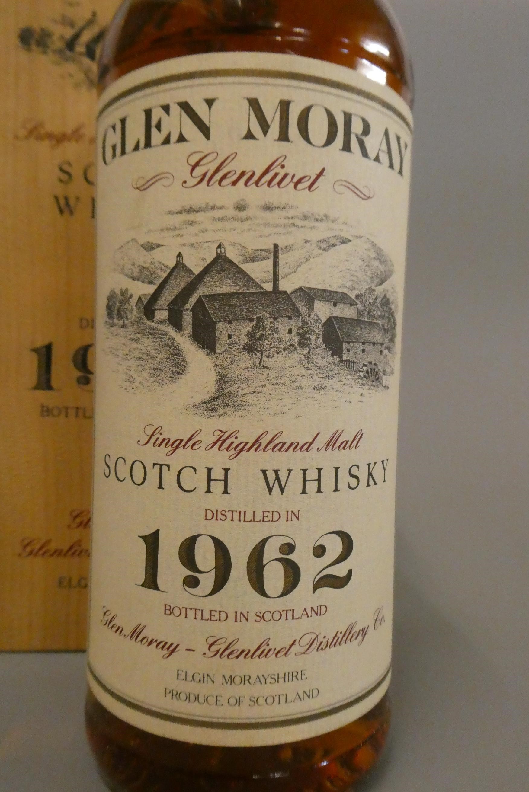 1 bottle Glen Moray 24 year old vintage Highland single malt whisky, Distilled in 1962, aged in oak Image