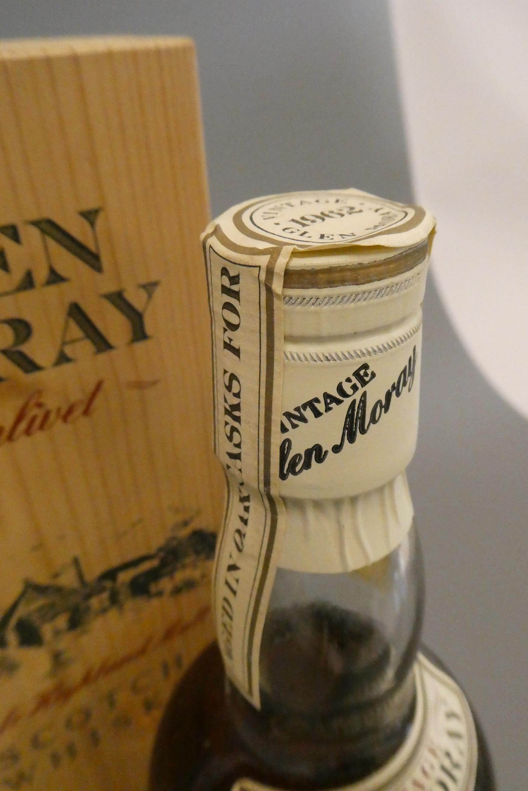 1 bottle Glen Moray 24 year old vintage Highland single malt whisky, Distilled in 1962, aged in oak Image
