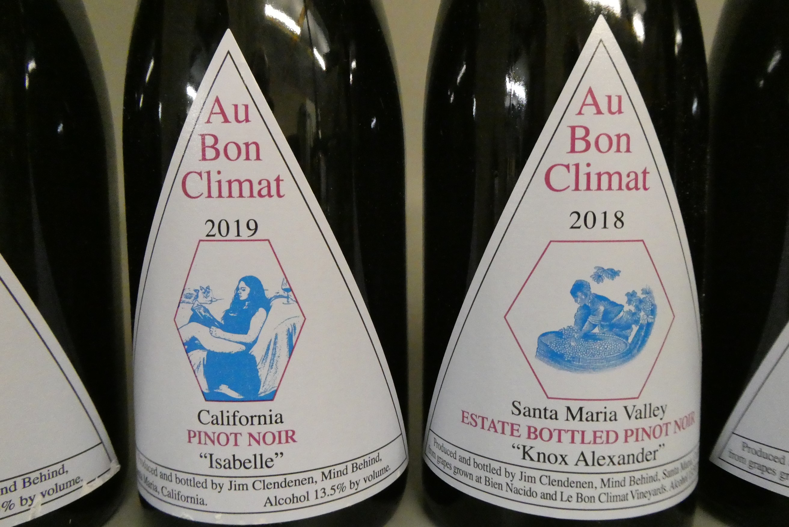6 bottles Au Bon Climat pinot noir, comprising 3 2019 "Isabelle", and 3 2018 "Knox Alexander" (Est. Image